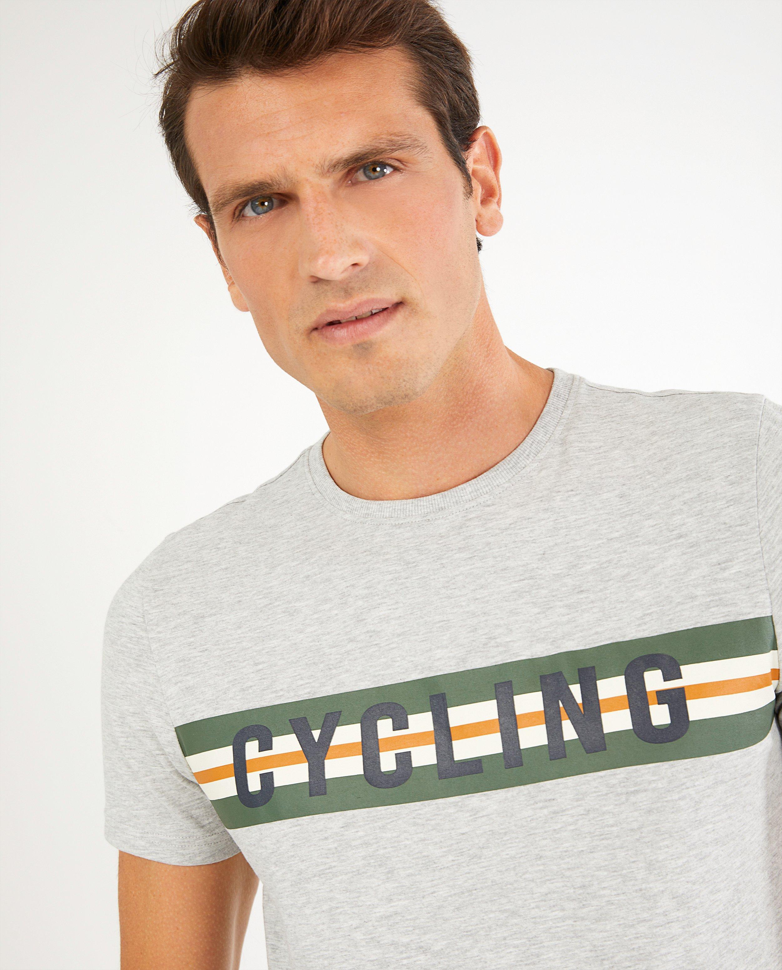 T-shirts - 