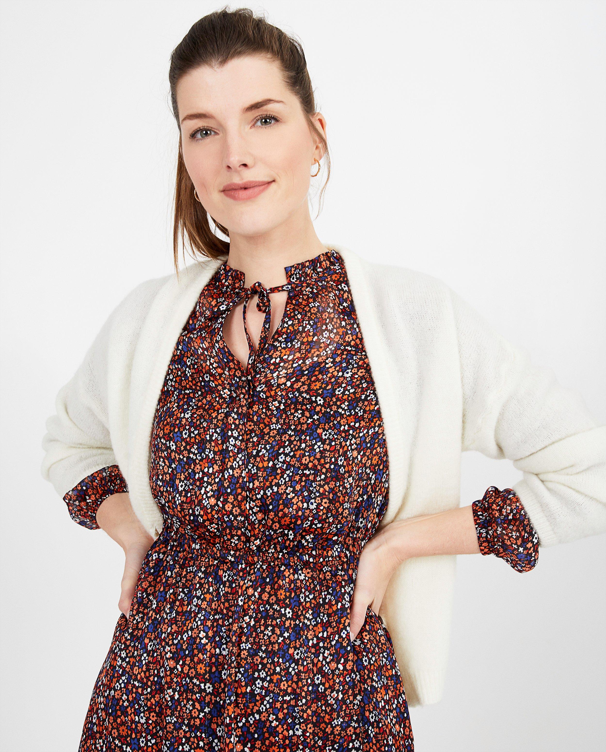 Cardigans - Wit vest met knopen Sora
