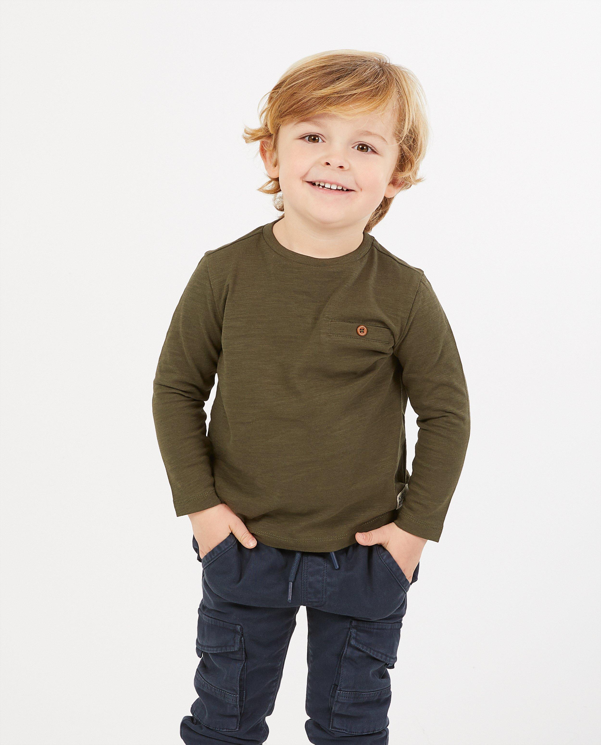 T-shirts - 