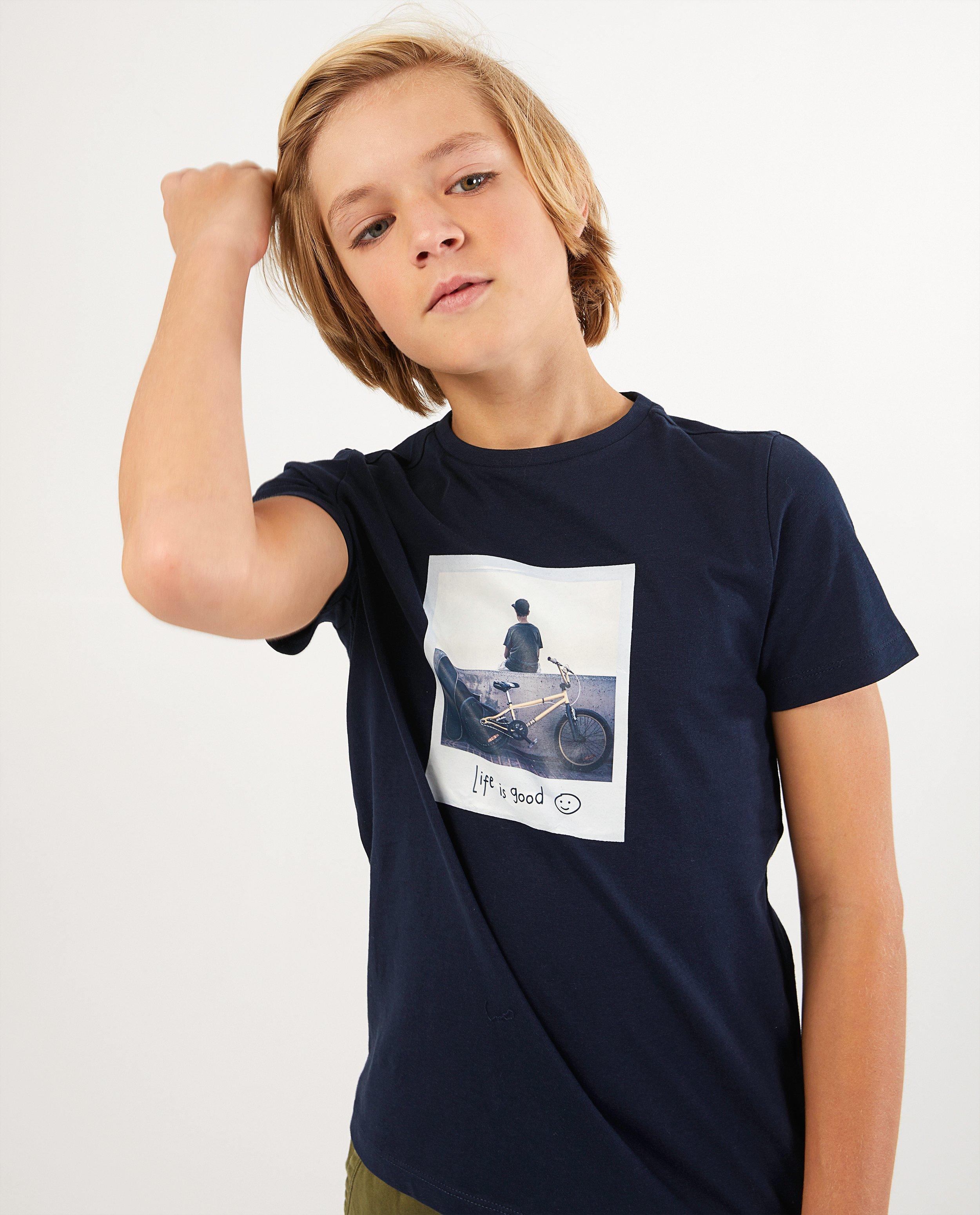 T-shirts - 