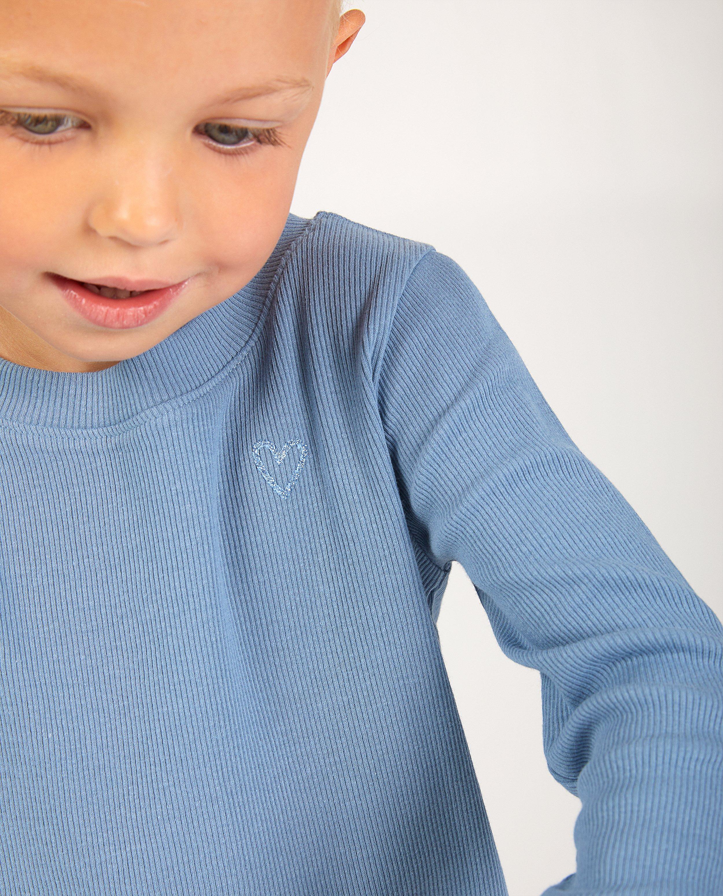 T-shirts - 