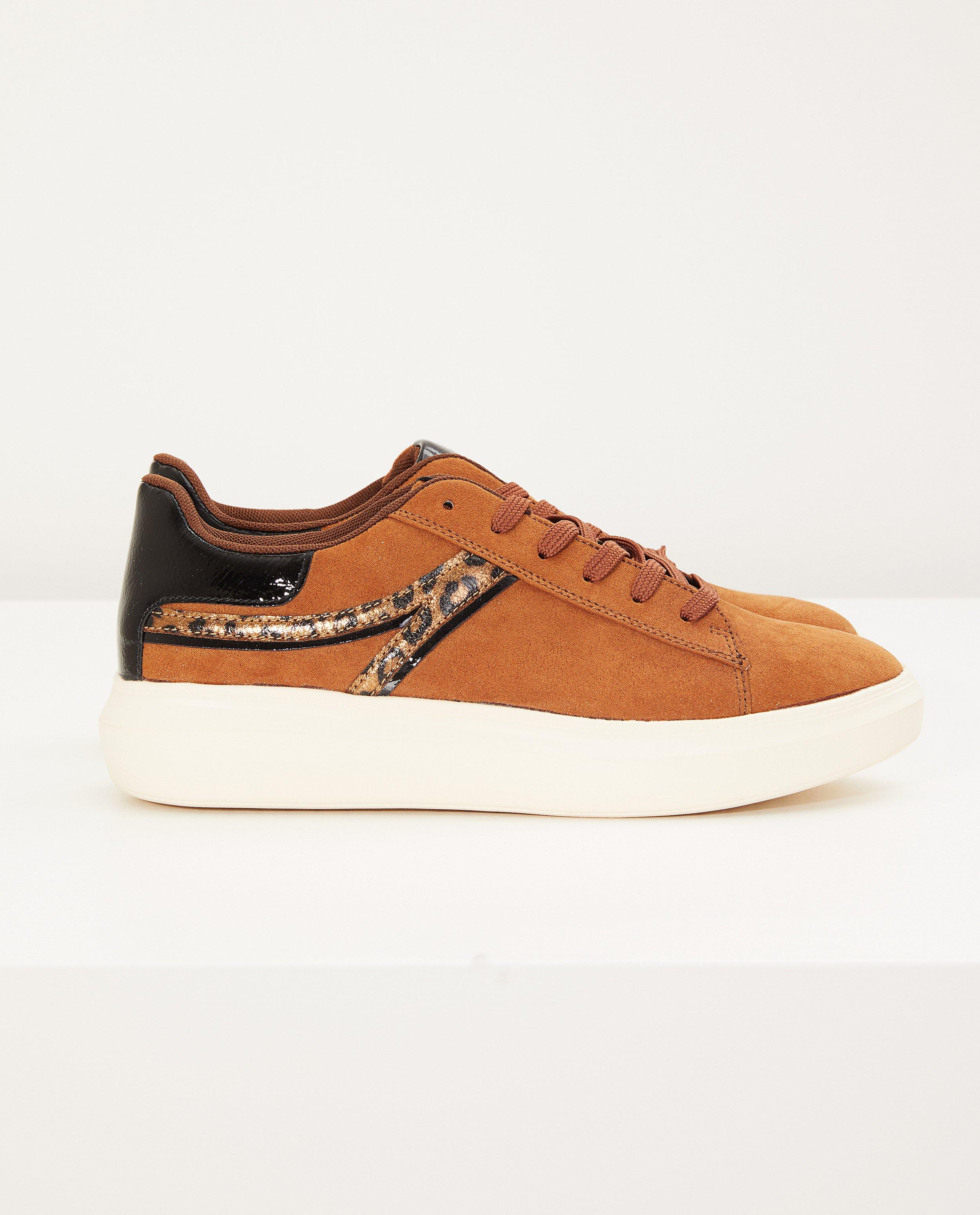 Bruine sneakers, maat 36-41 - met dierenprint - Sprox