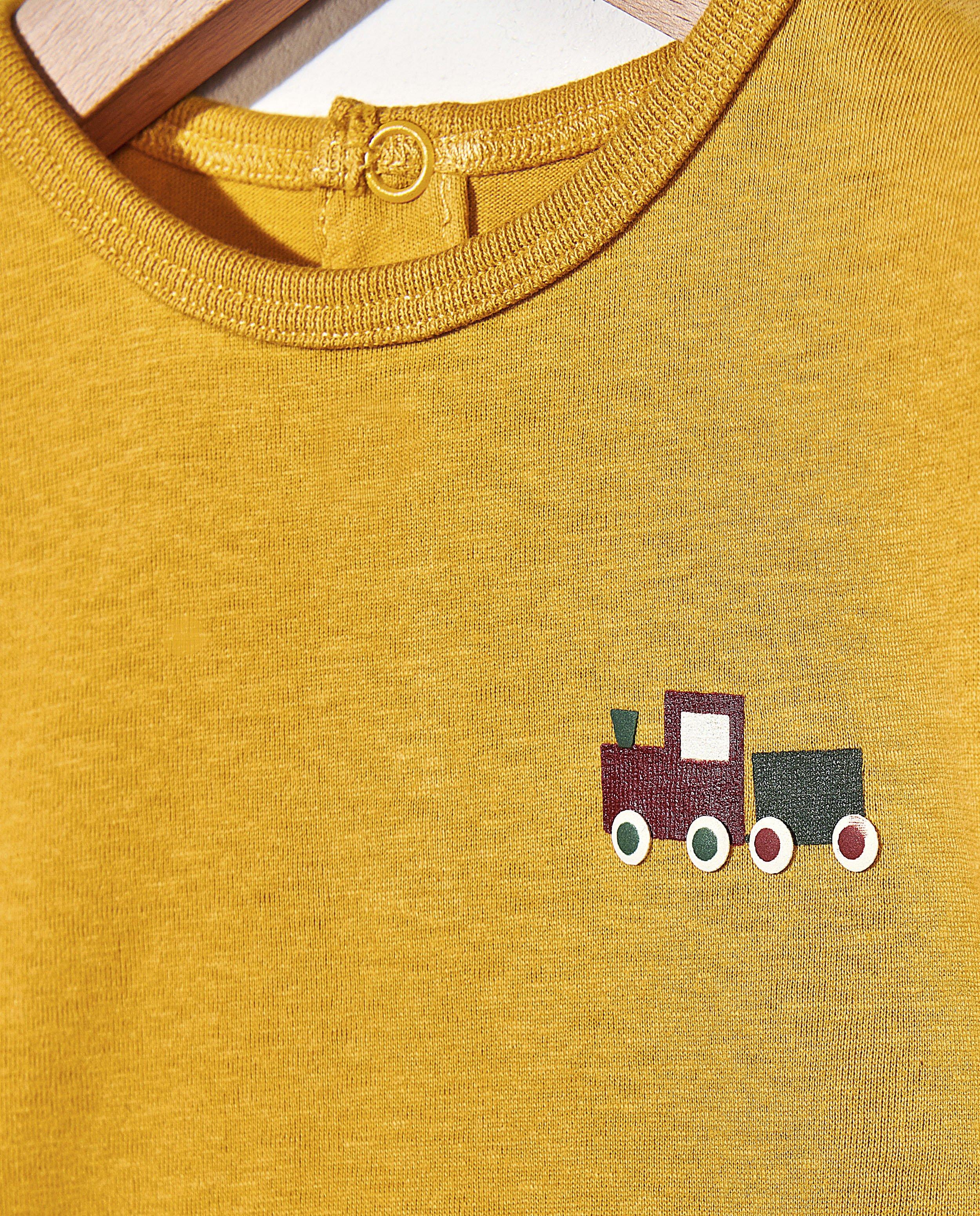 T-shirts - 