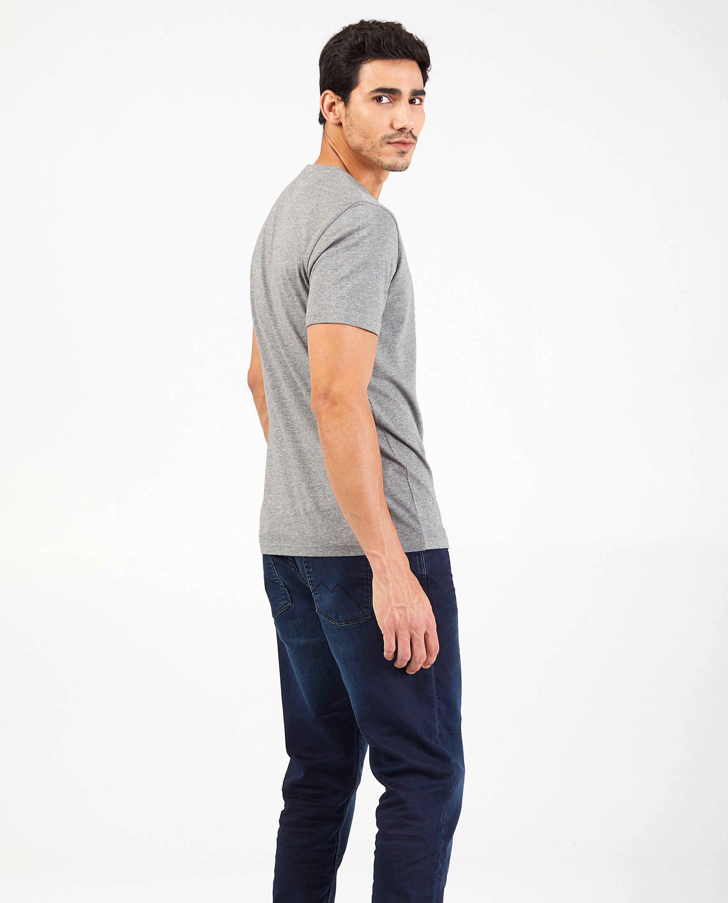 T-shirts - 