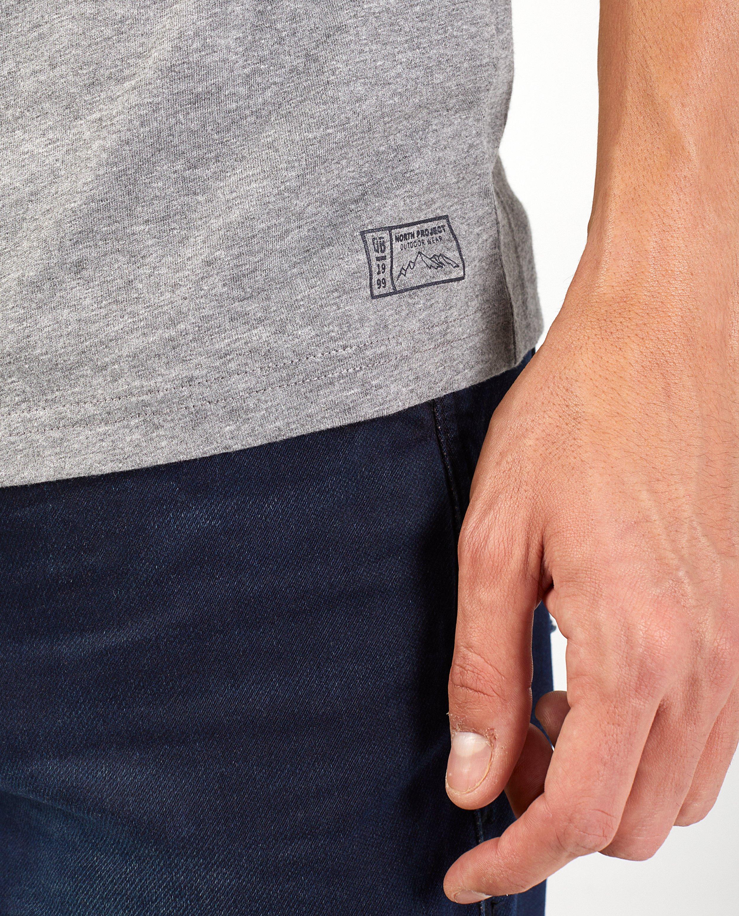T-shirts - 
