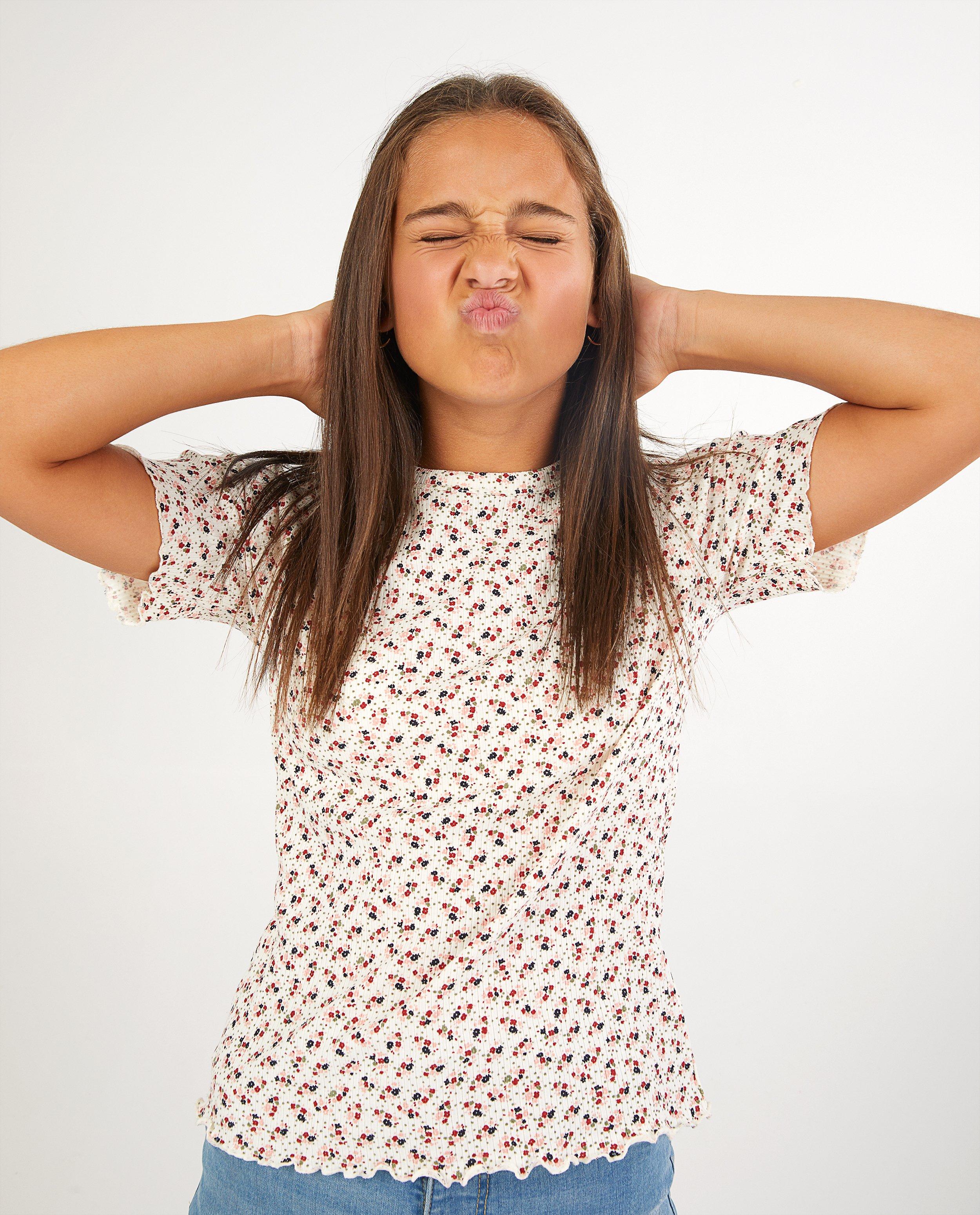 T-shirts - 