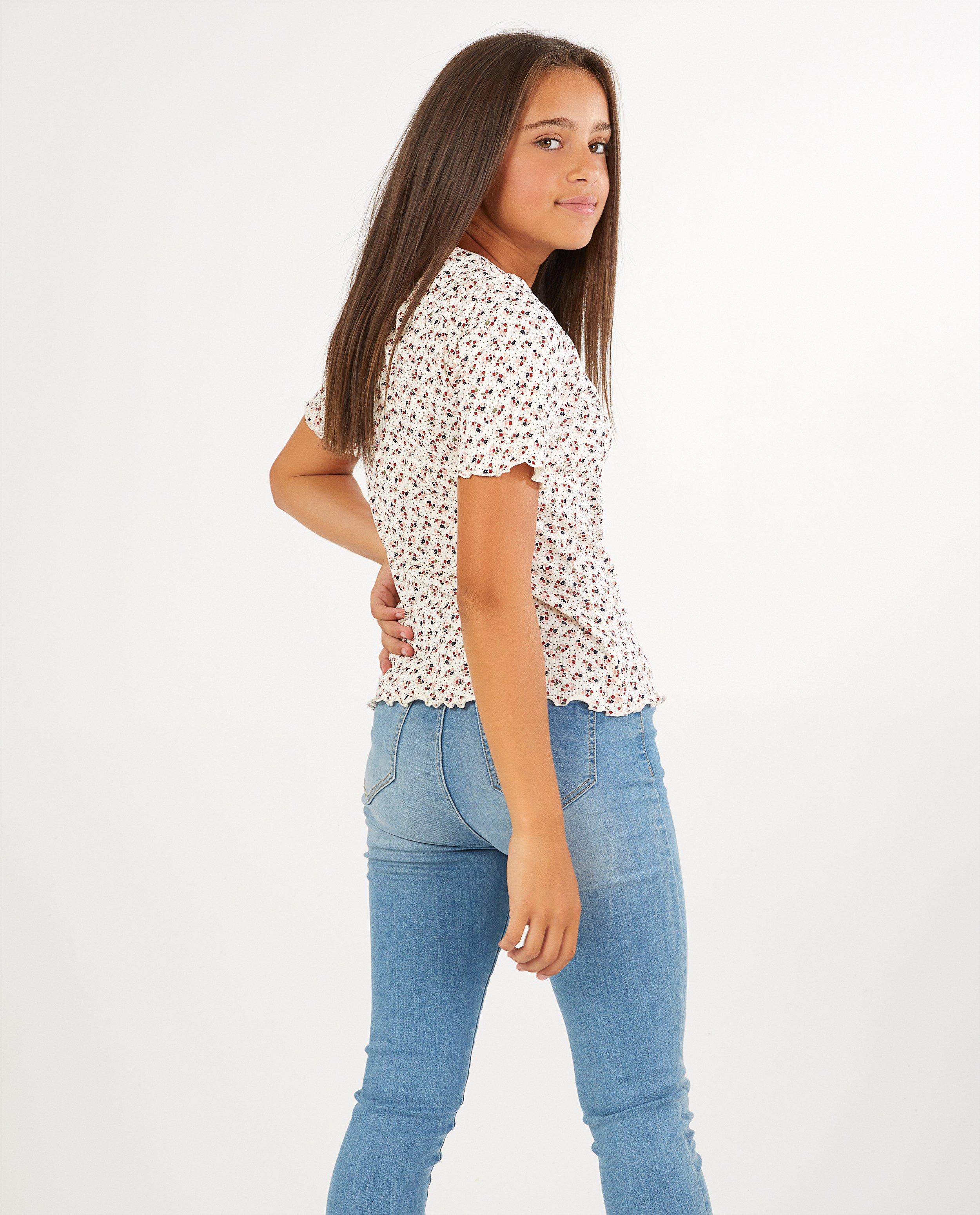 T-shirts - 