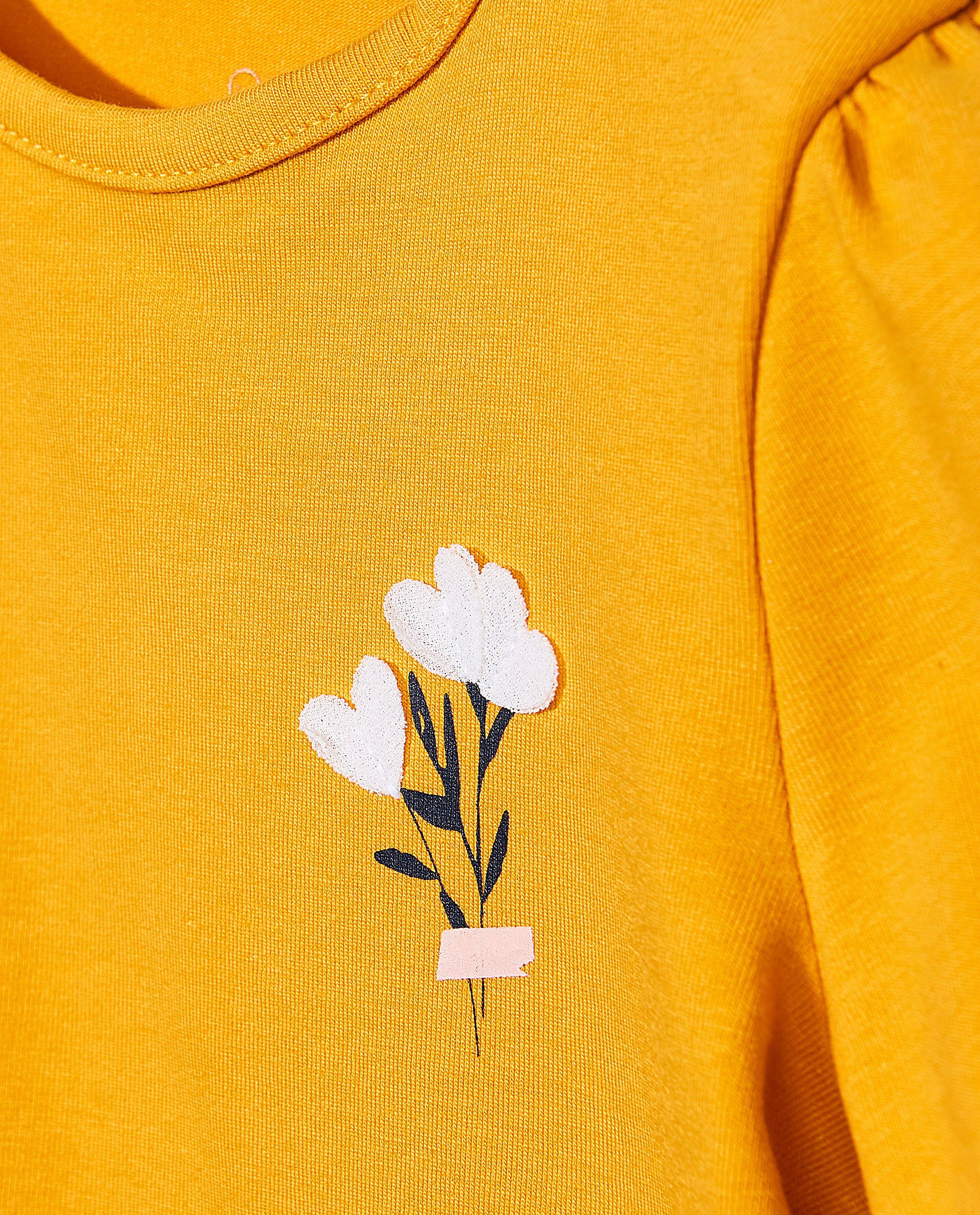 T-shirts - 
