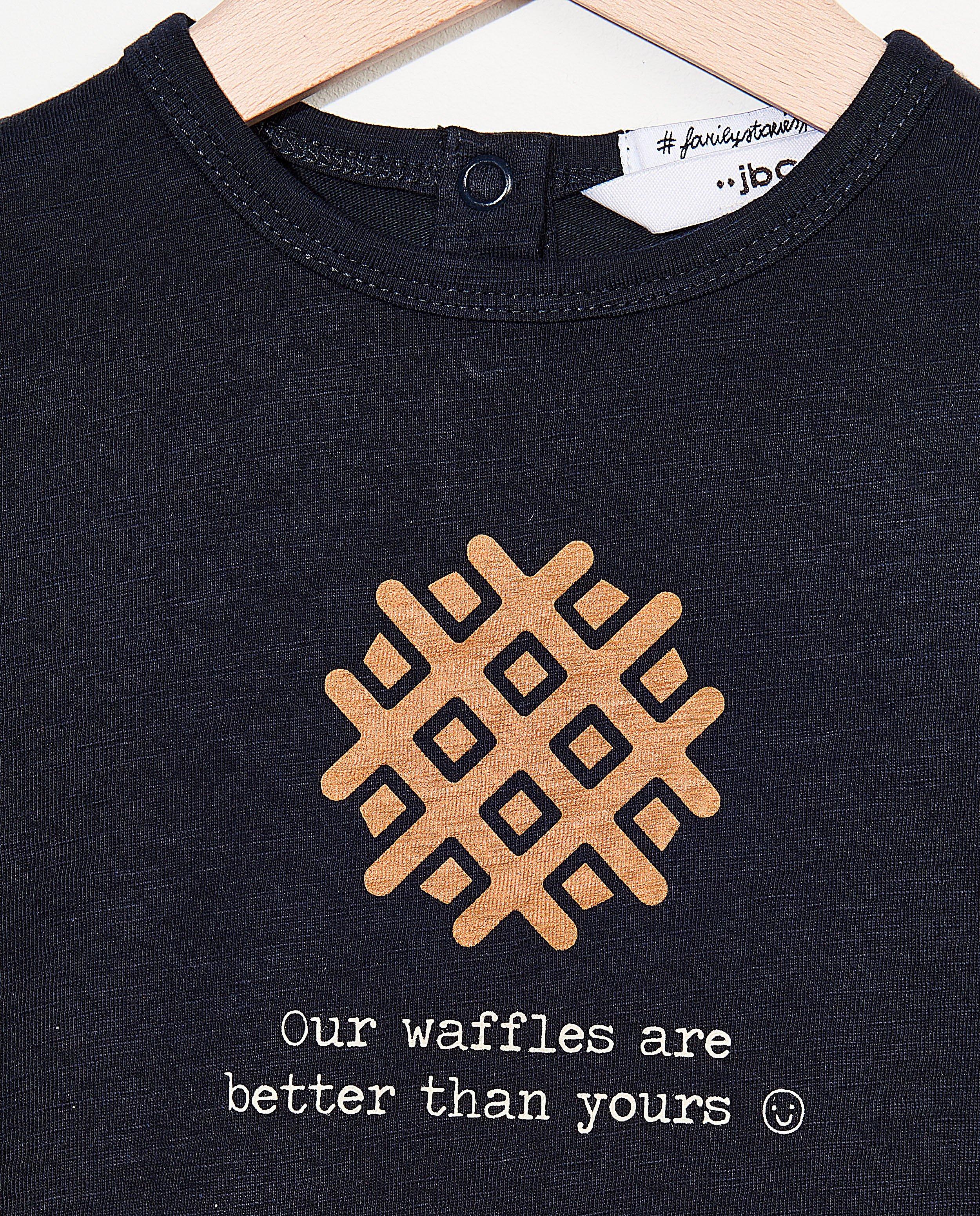 T-shirts - 