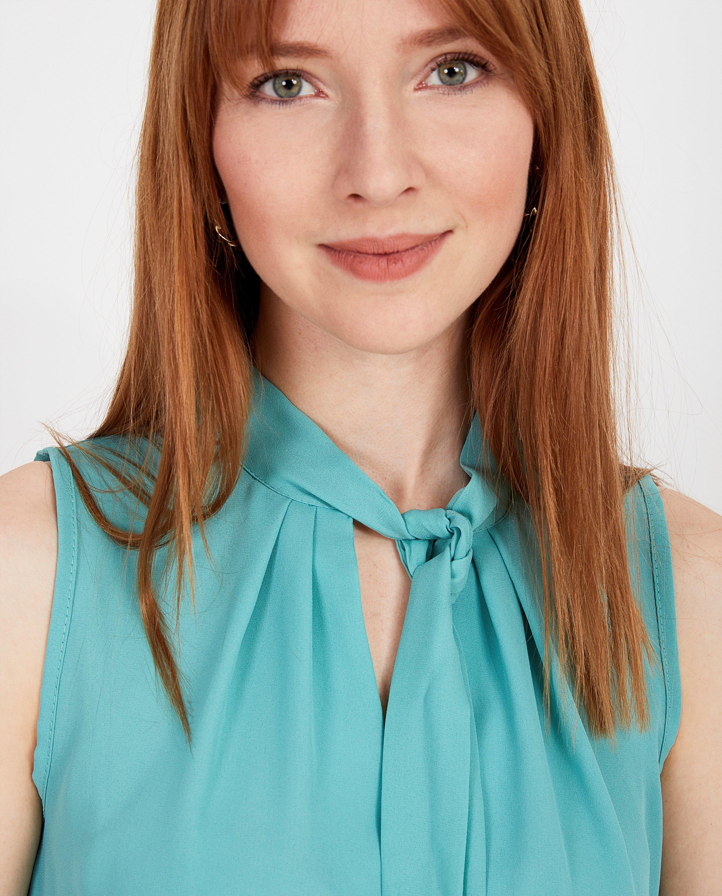 Top bleu-vert Atelier BXL - D&eacute;tails du produit - vert clair - image num&eacute;ro 4