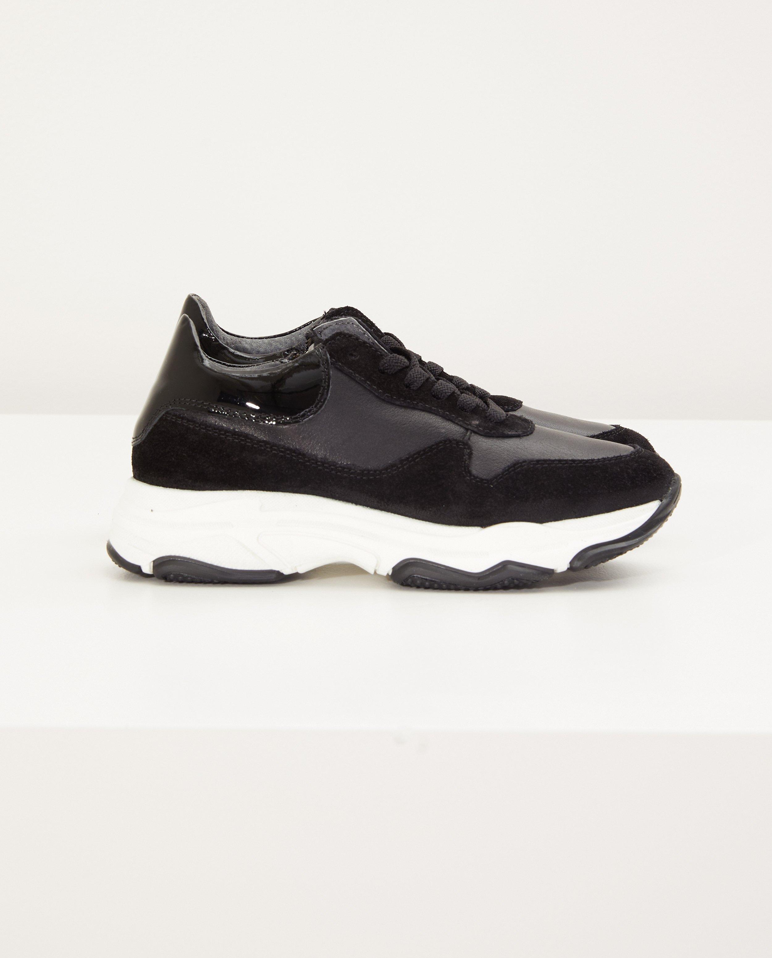 Lederen sneakers in zwart - met hoge zool - Fish & Chips