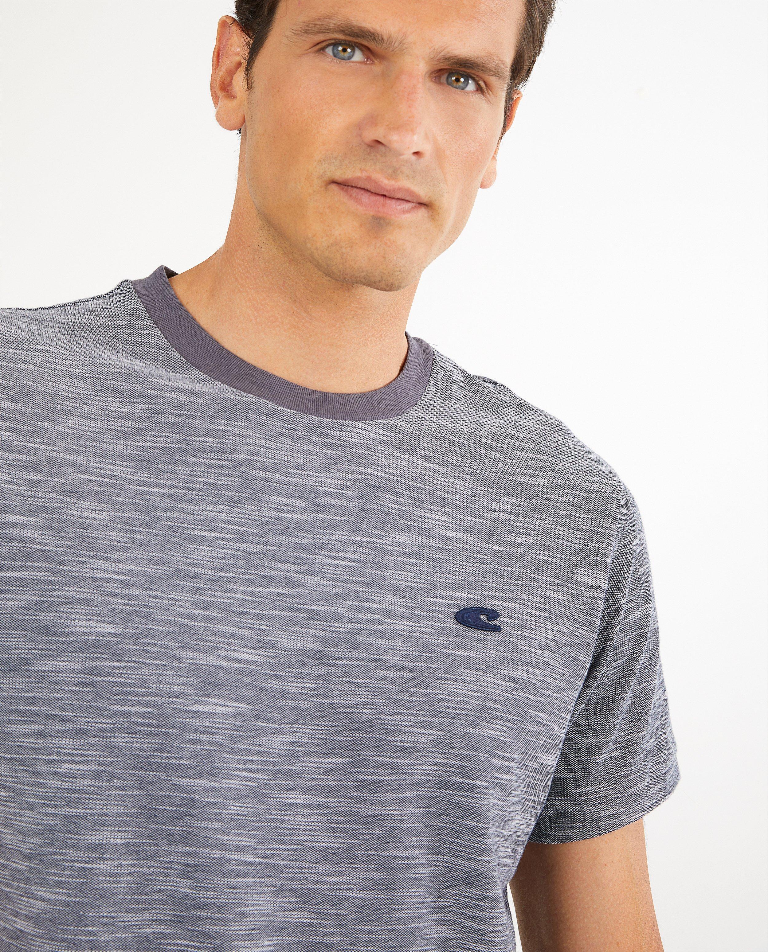 T-shirts - 