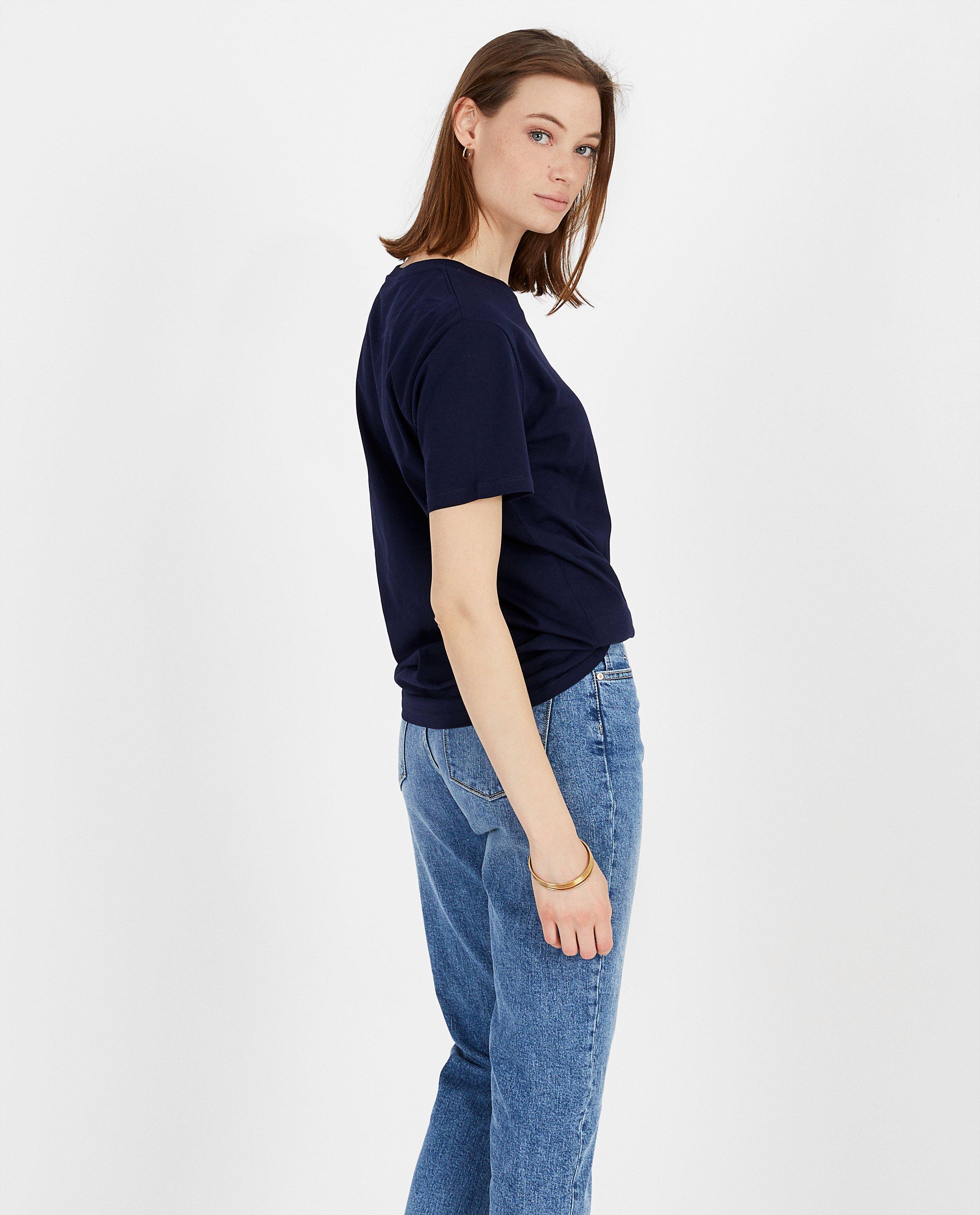 T-shirts - 