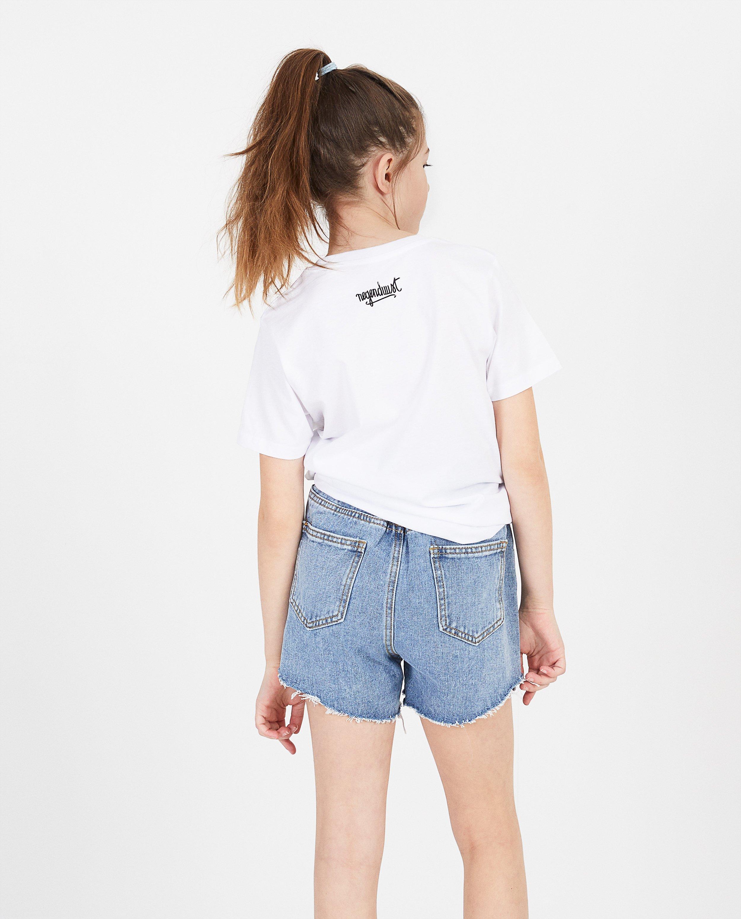 T-shirts - 