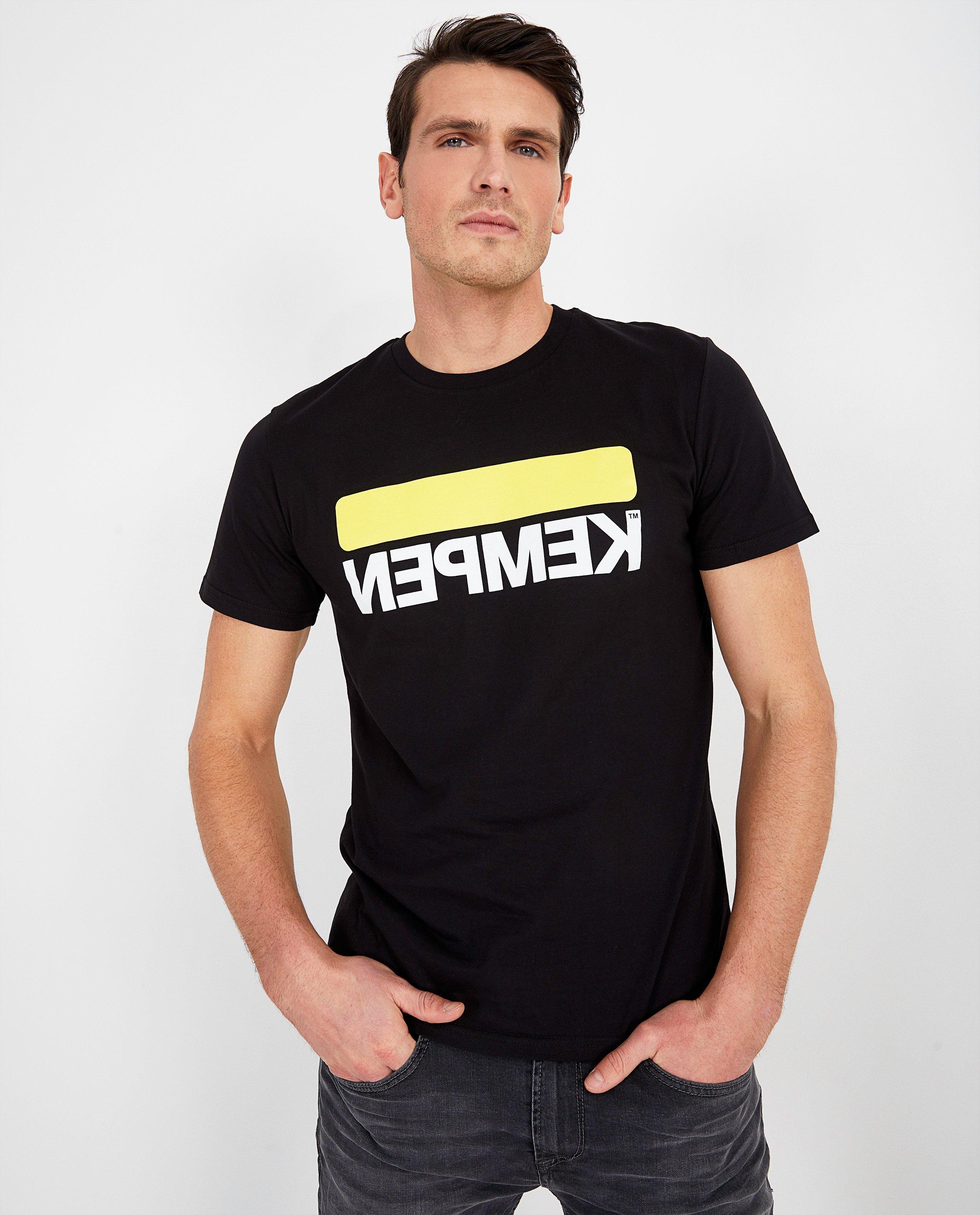 T-shirts - 