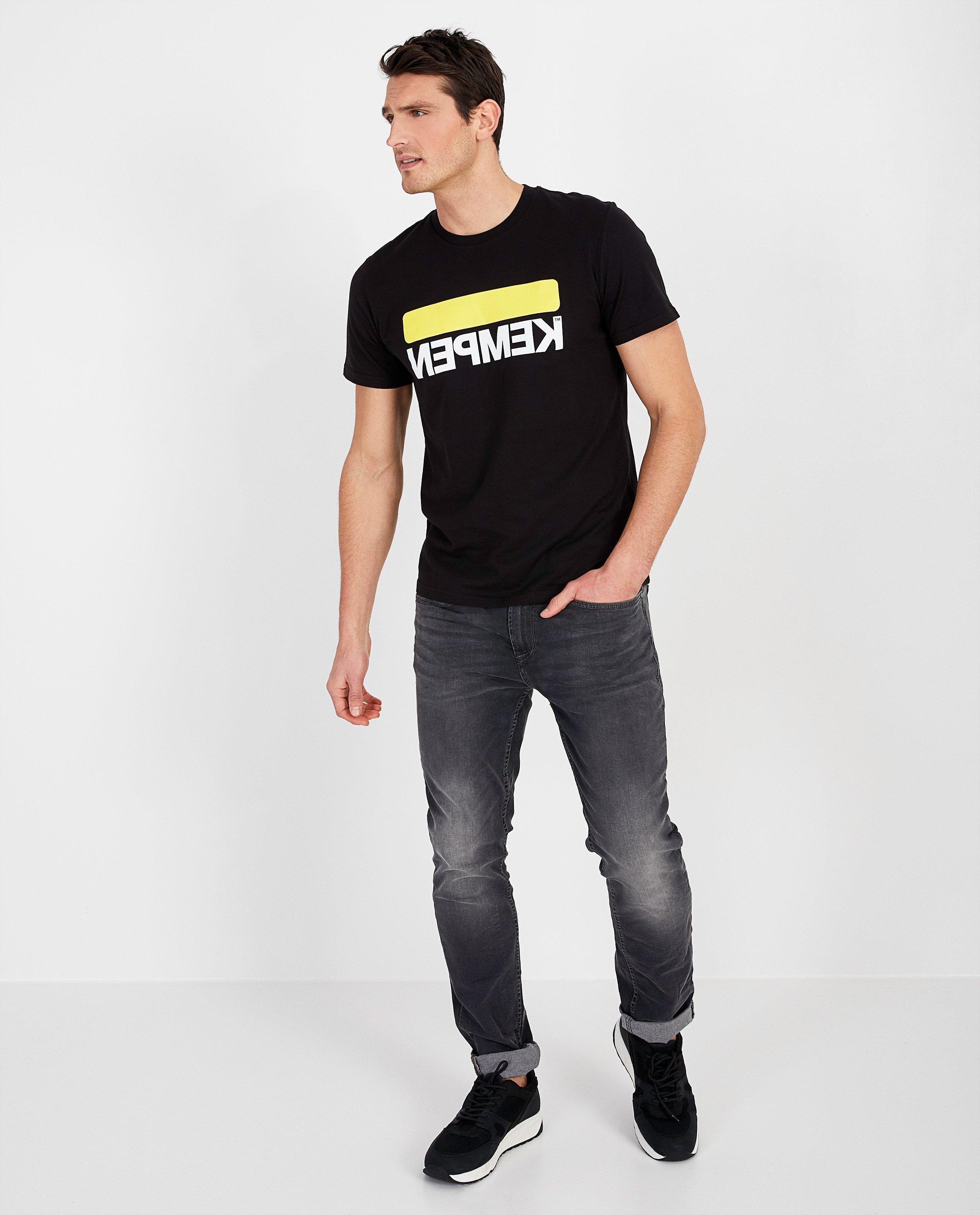 T-shirts - 