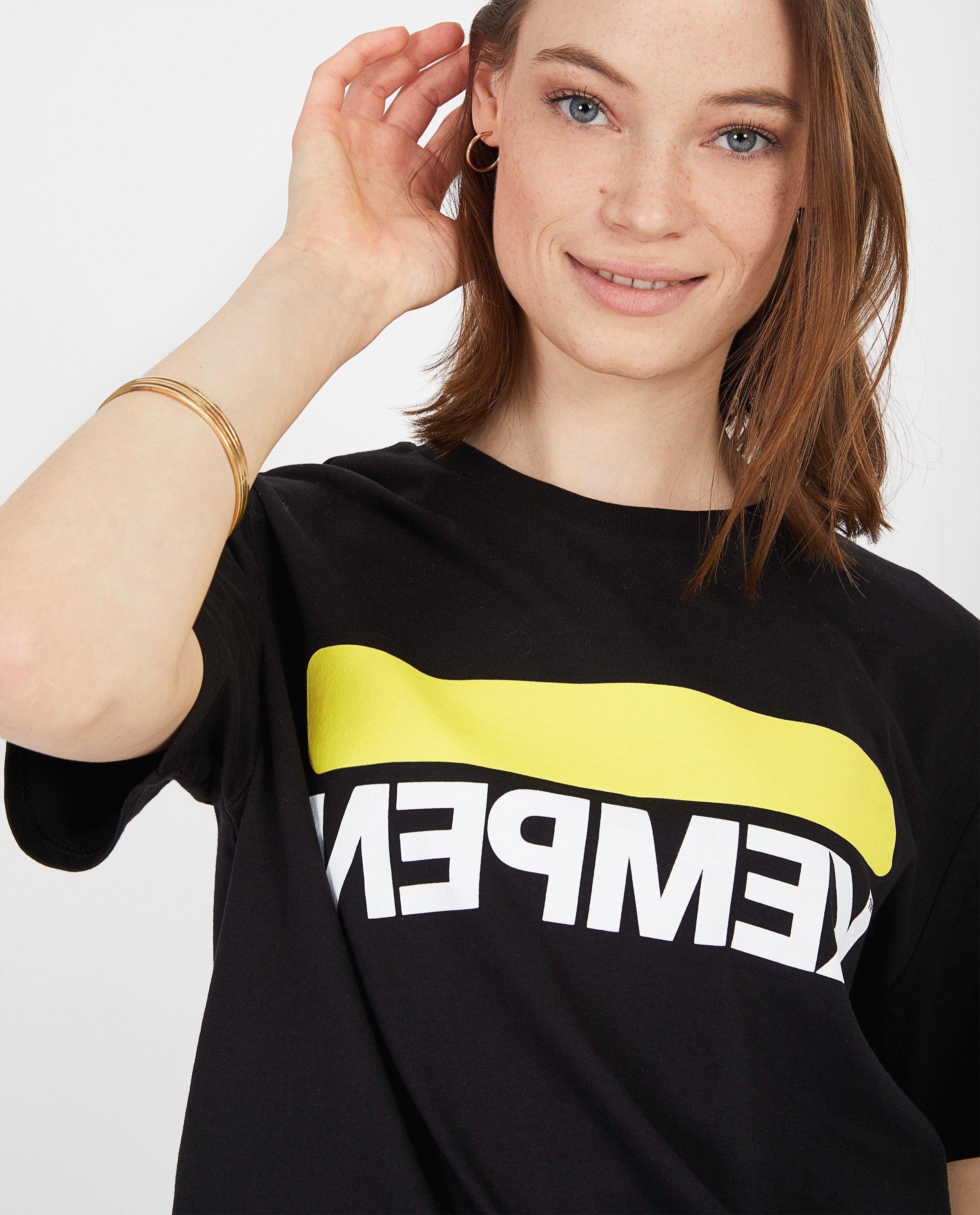 T-shirts - 