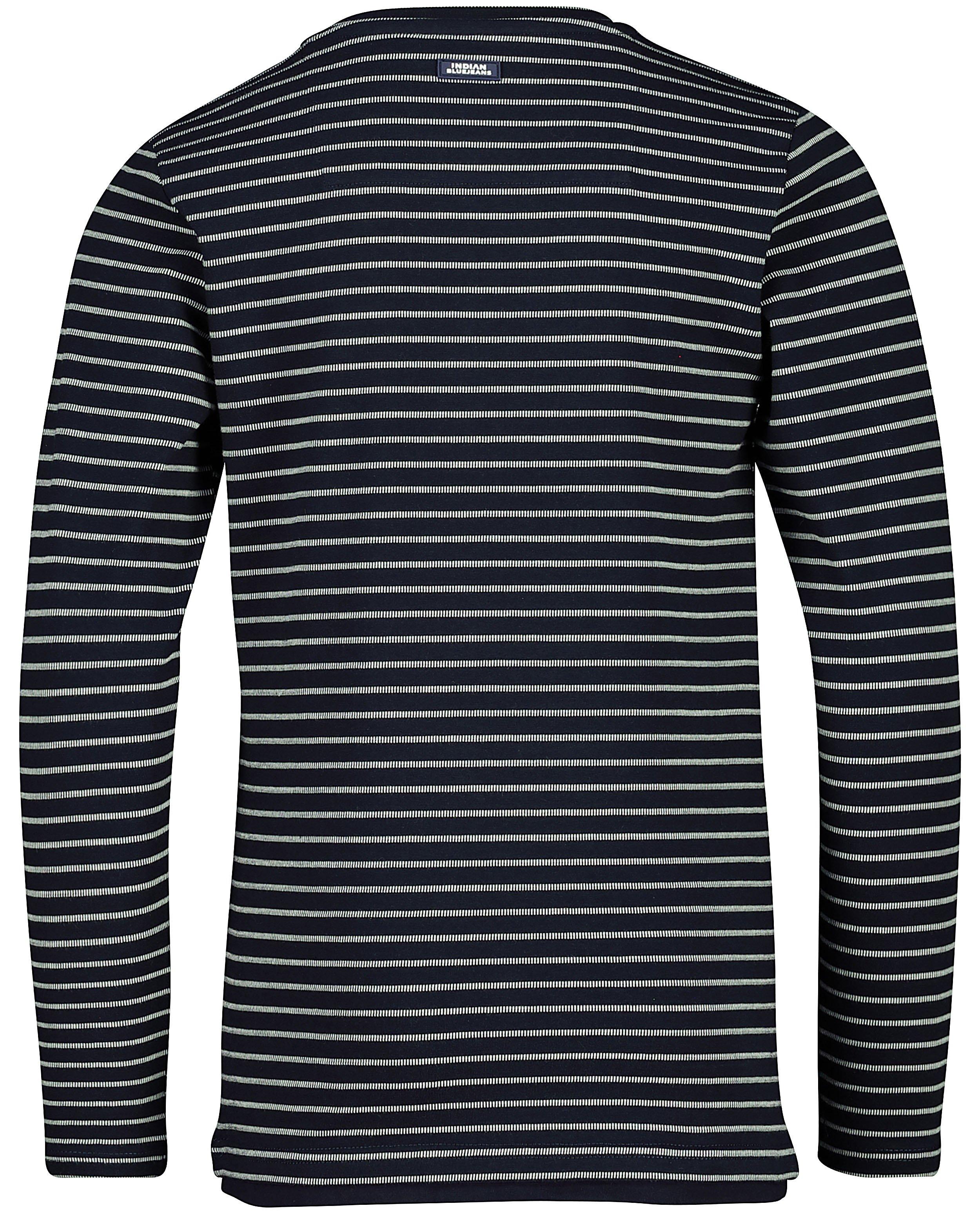 T-shirts - 
