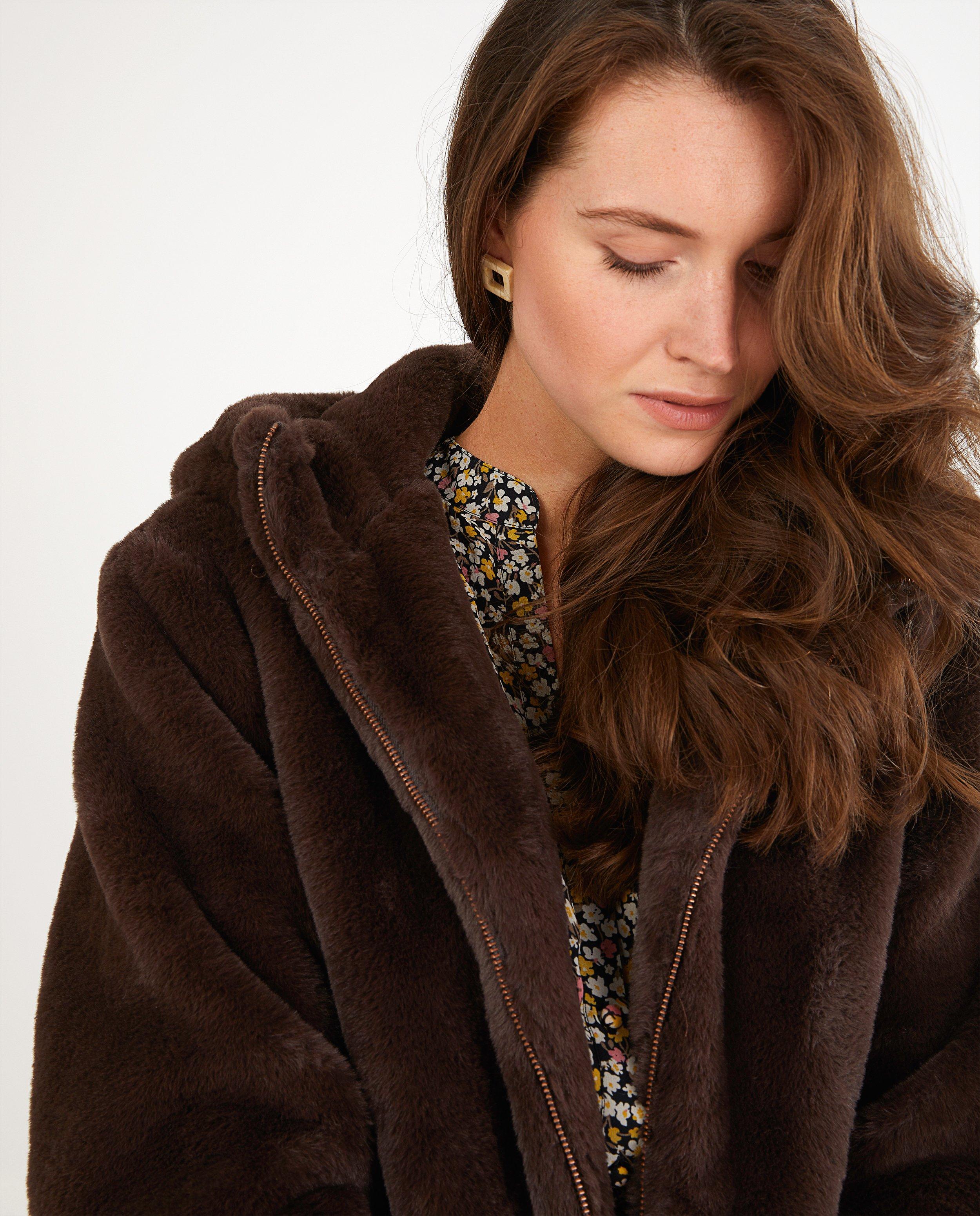 Zwarte jas van fake fur Sora - Product Detail - donkerbruin - afbeelding nummer 4