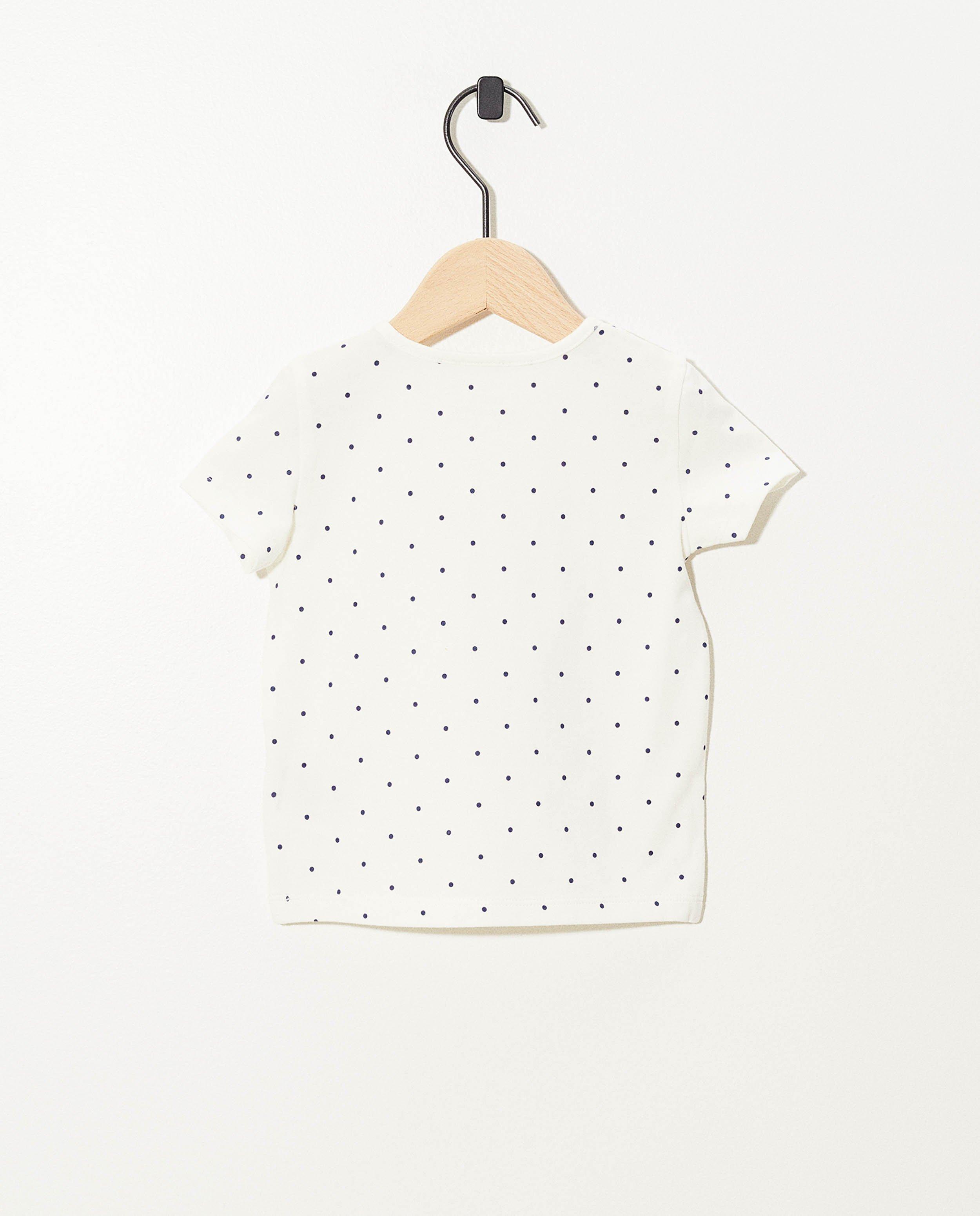 T-shirts - 