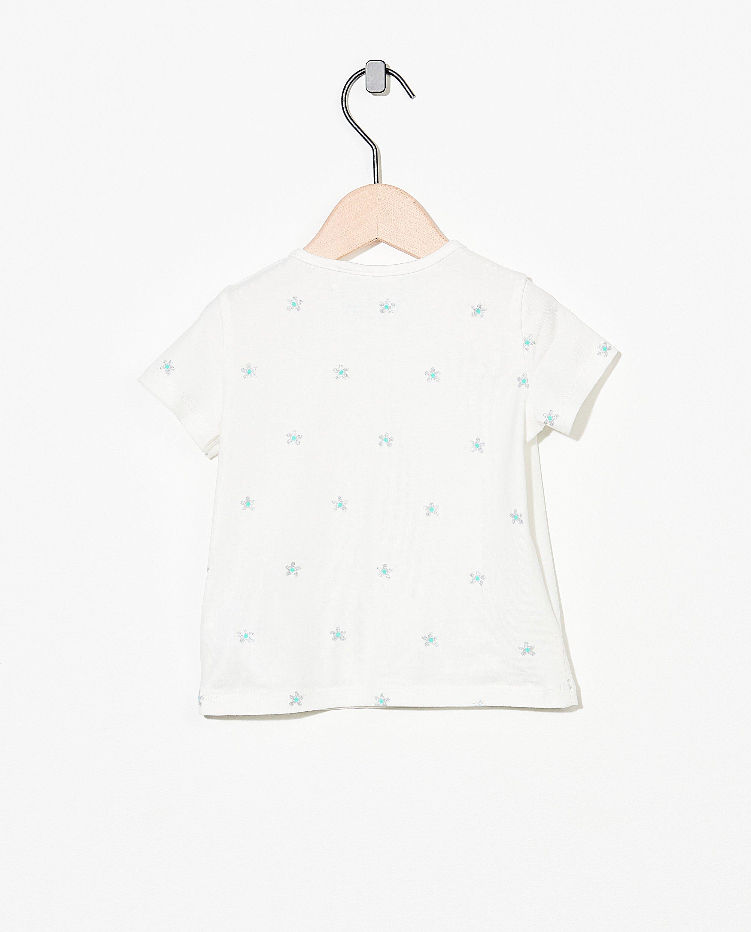 T-shirts - 