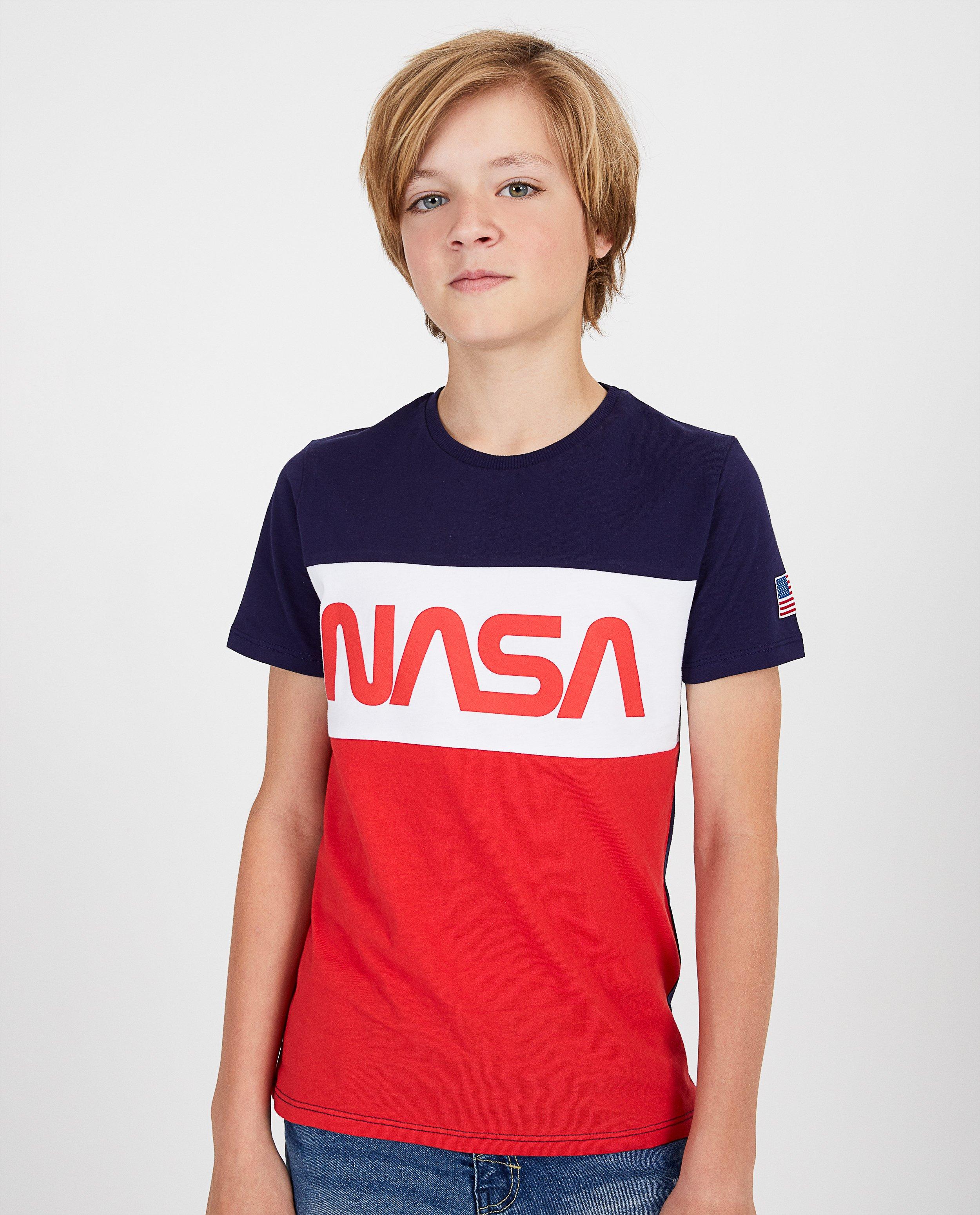 T-shirts - 