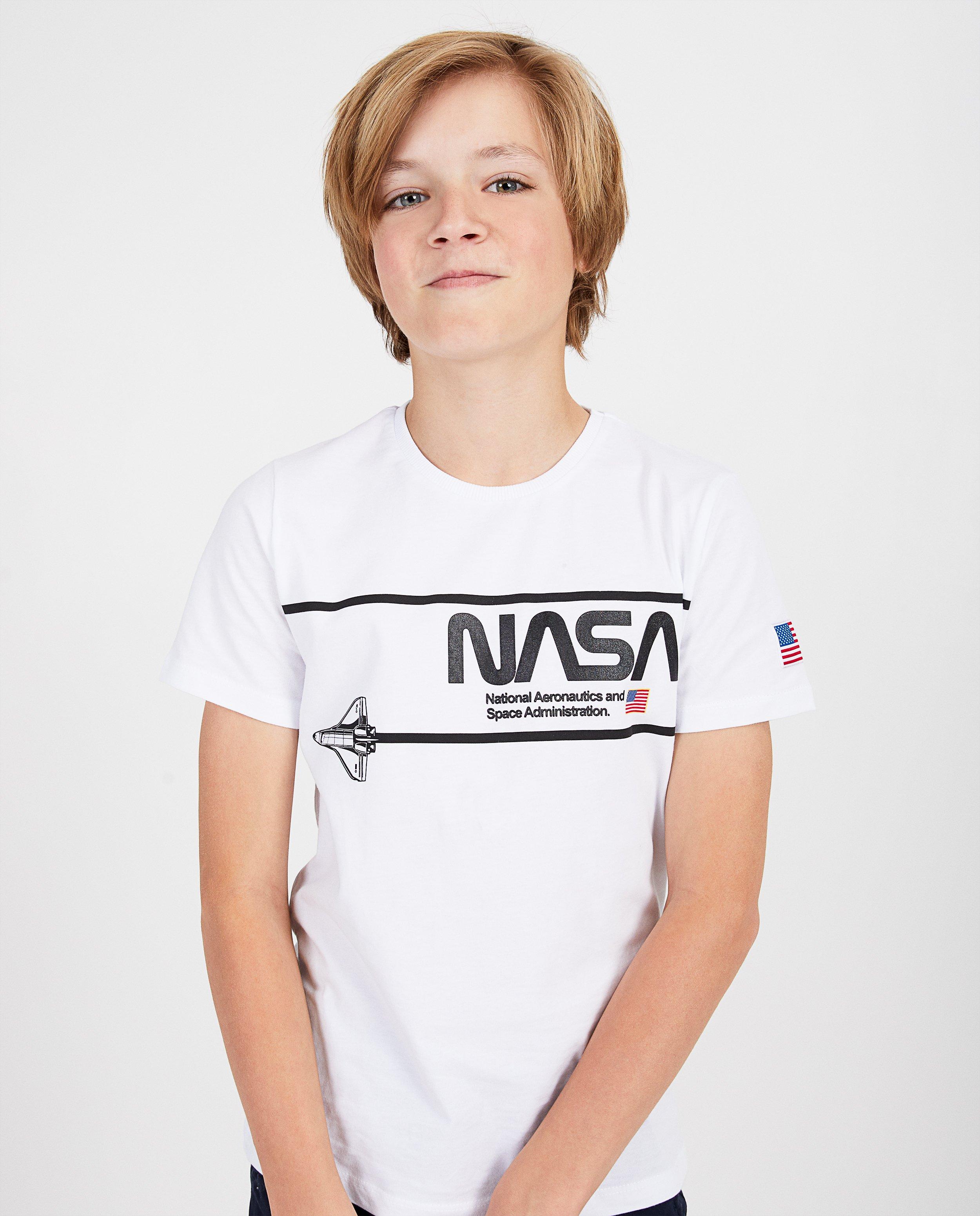 T-shirts - 