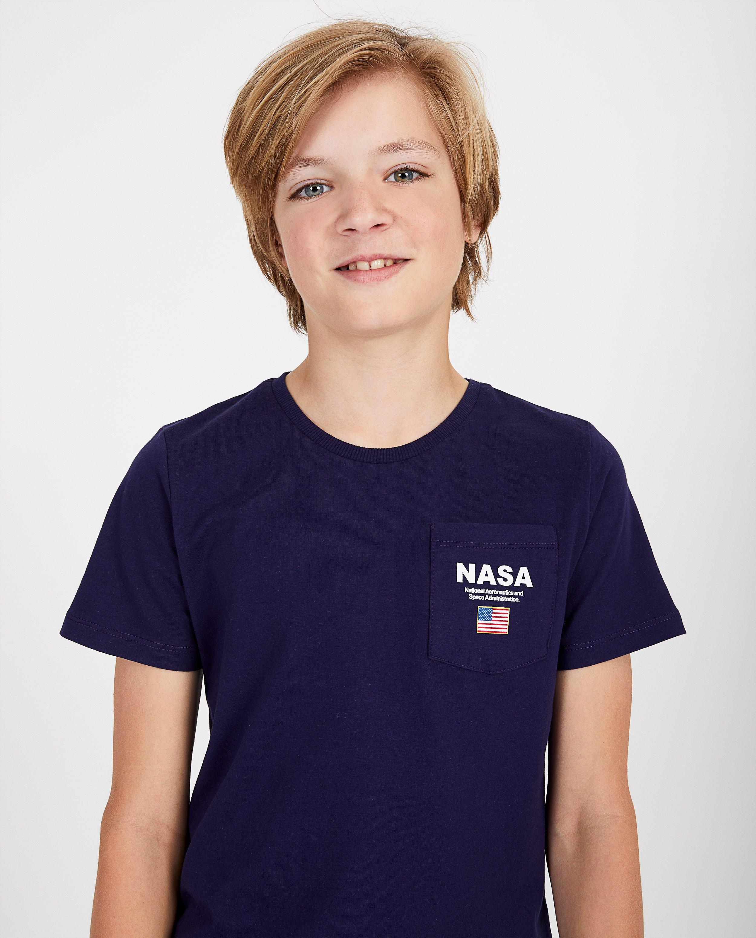T-shirts - 
