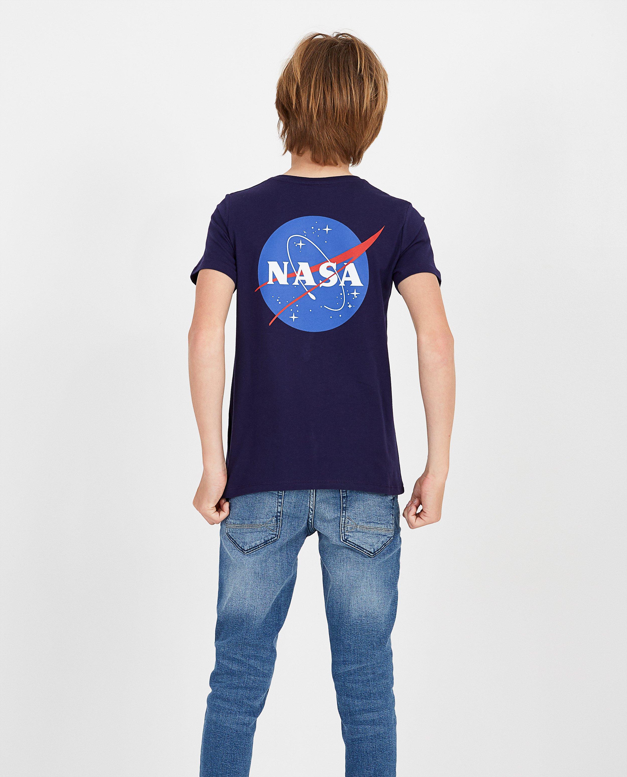 T-shirts - 