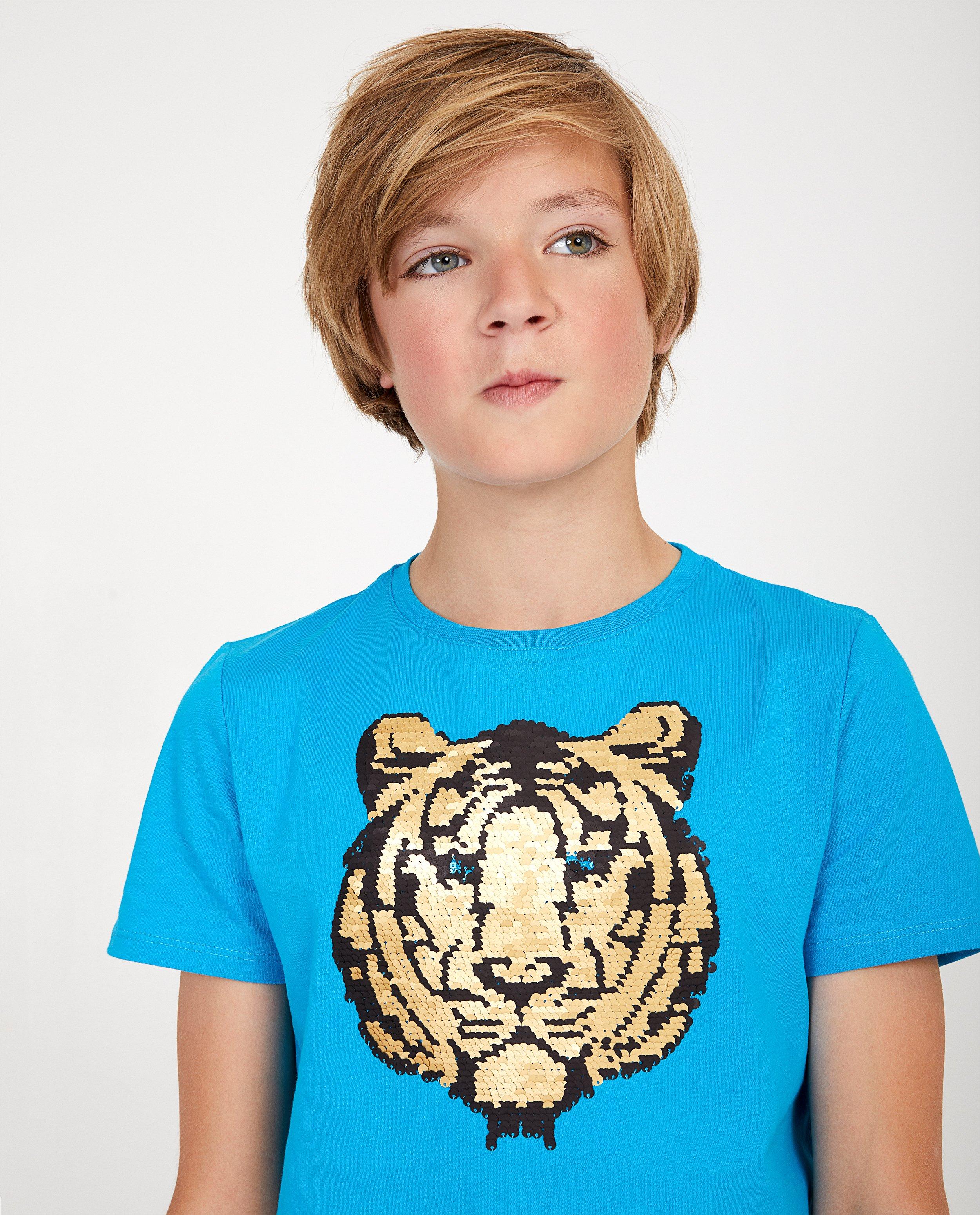 T-shirts - 