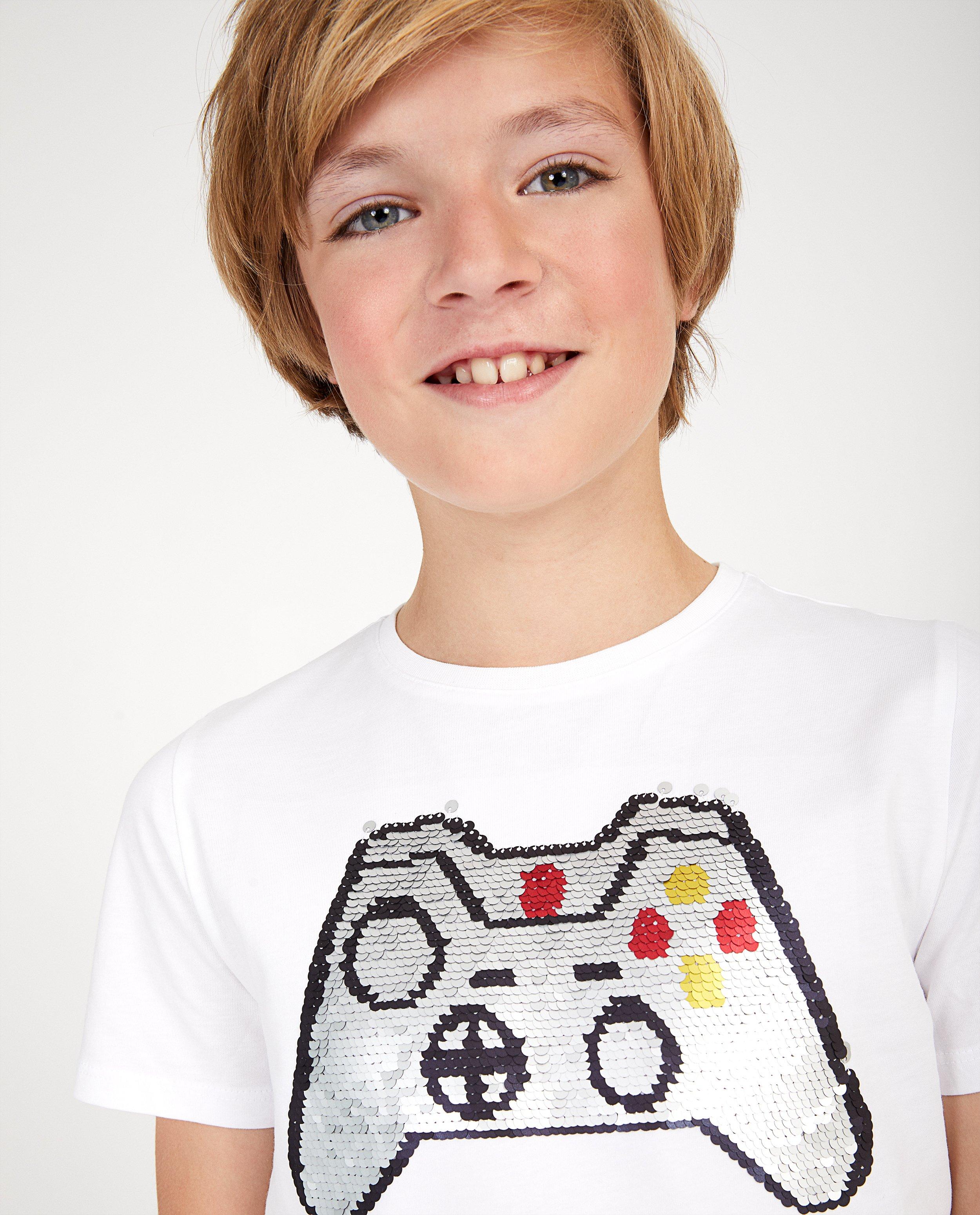 T-shirts - 
