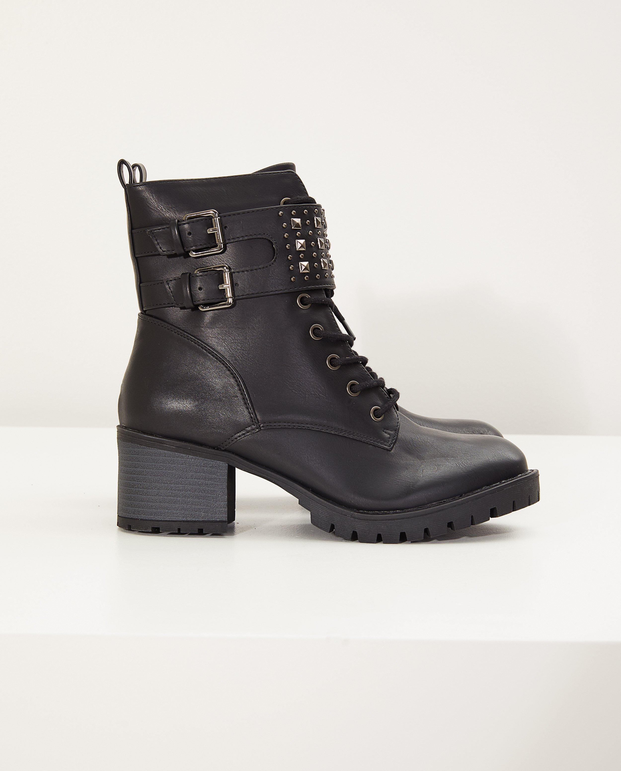 Zwarte laarzen, maat 36-41 - met studs - Sora