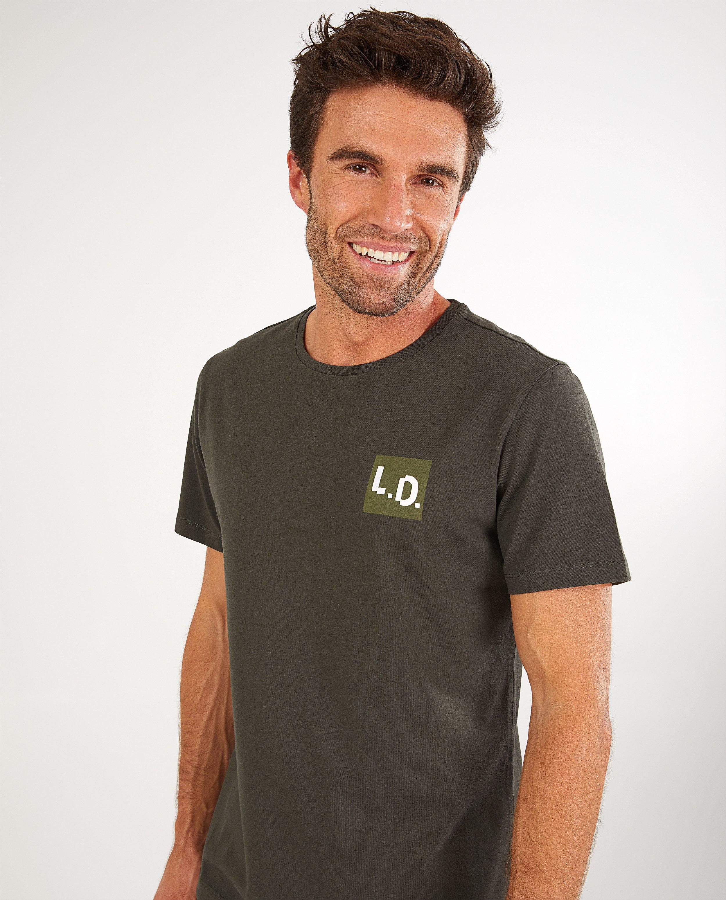 T-shirts - 