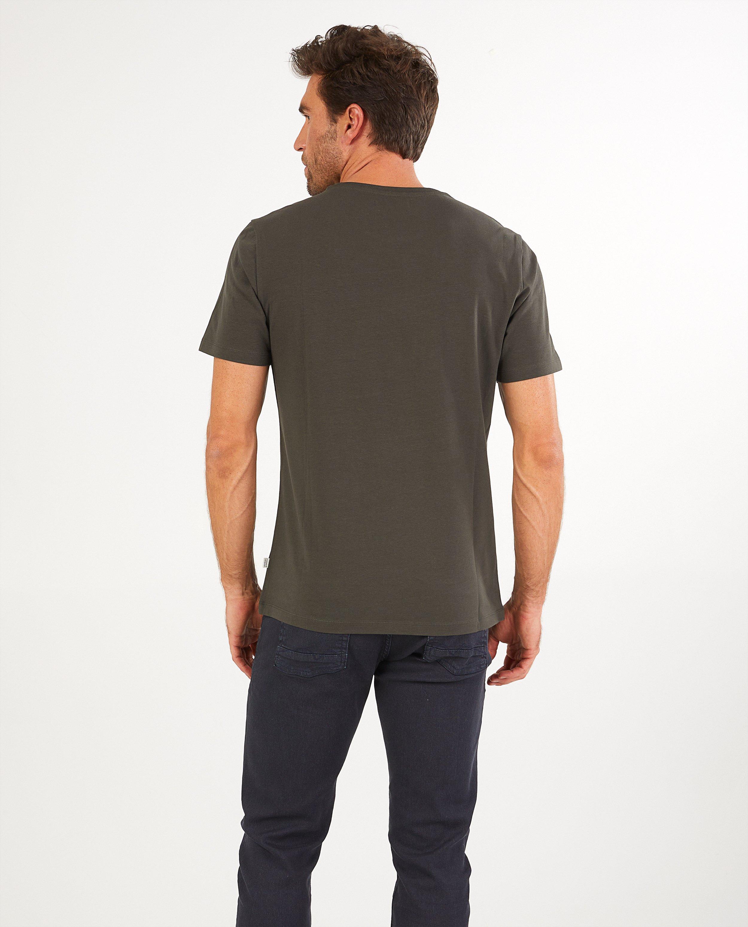 T-shirts - 