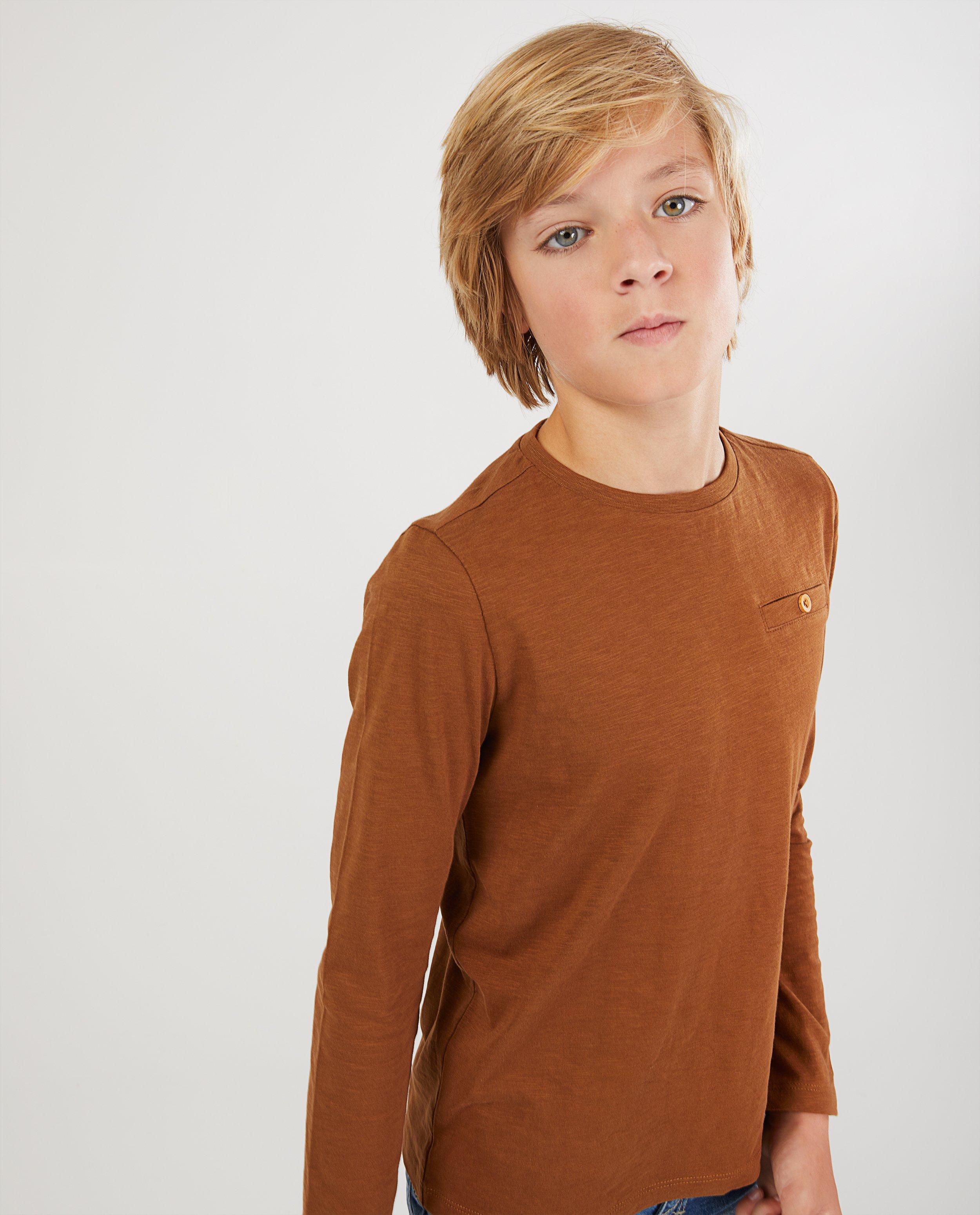 T-shirts - 