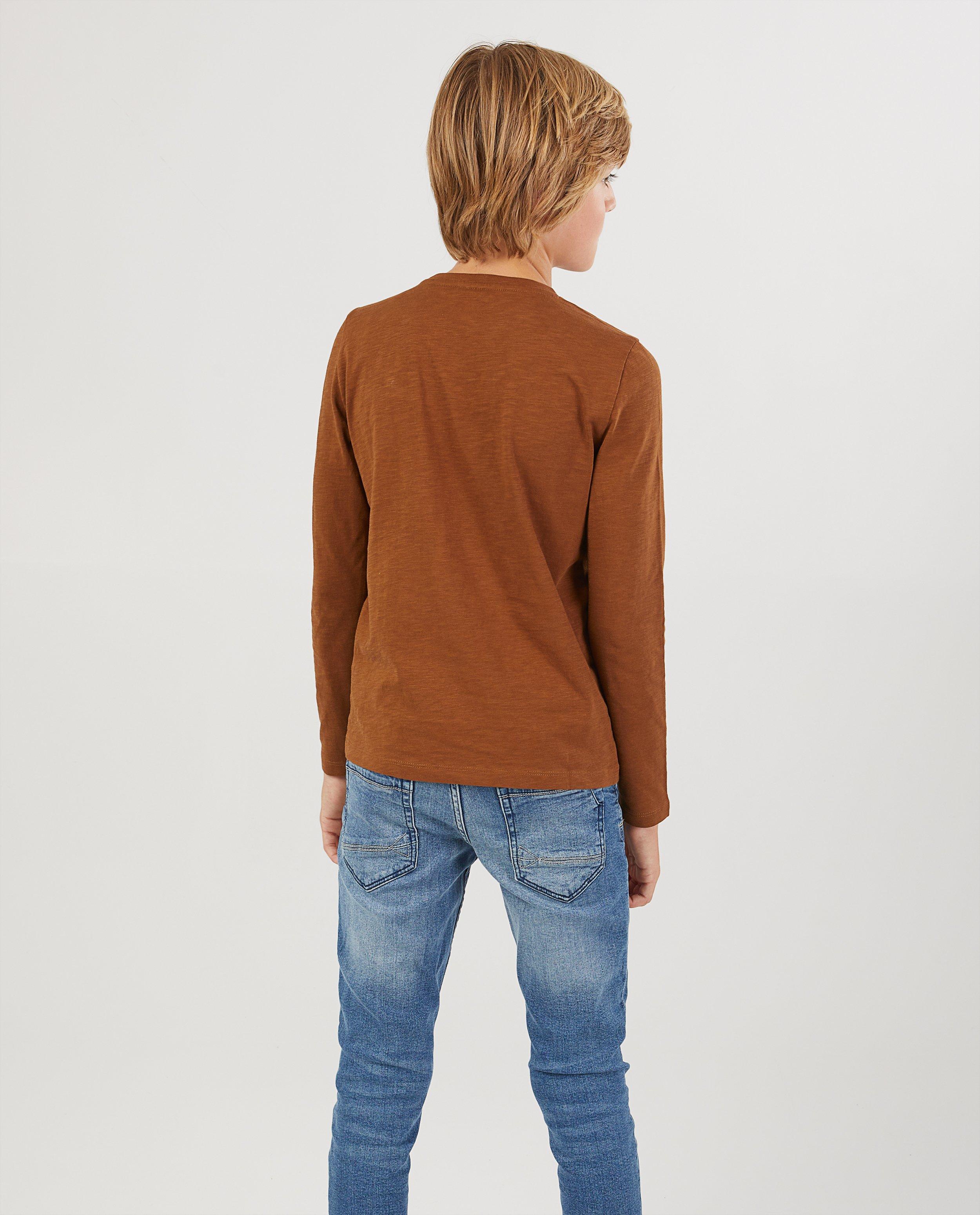 T-shirts - 