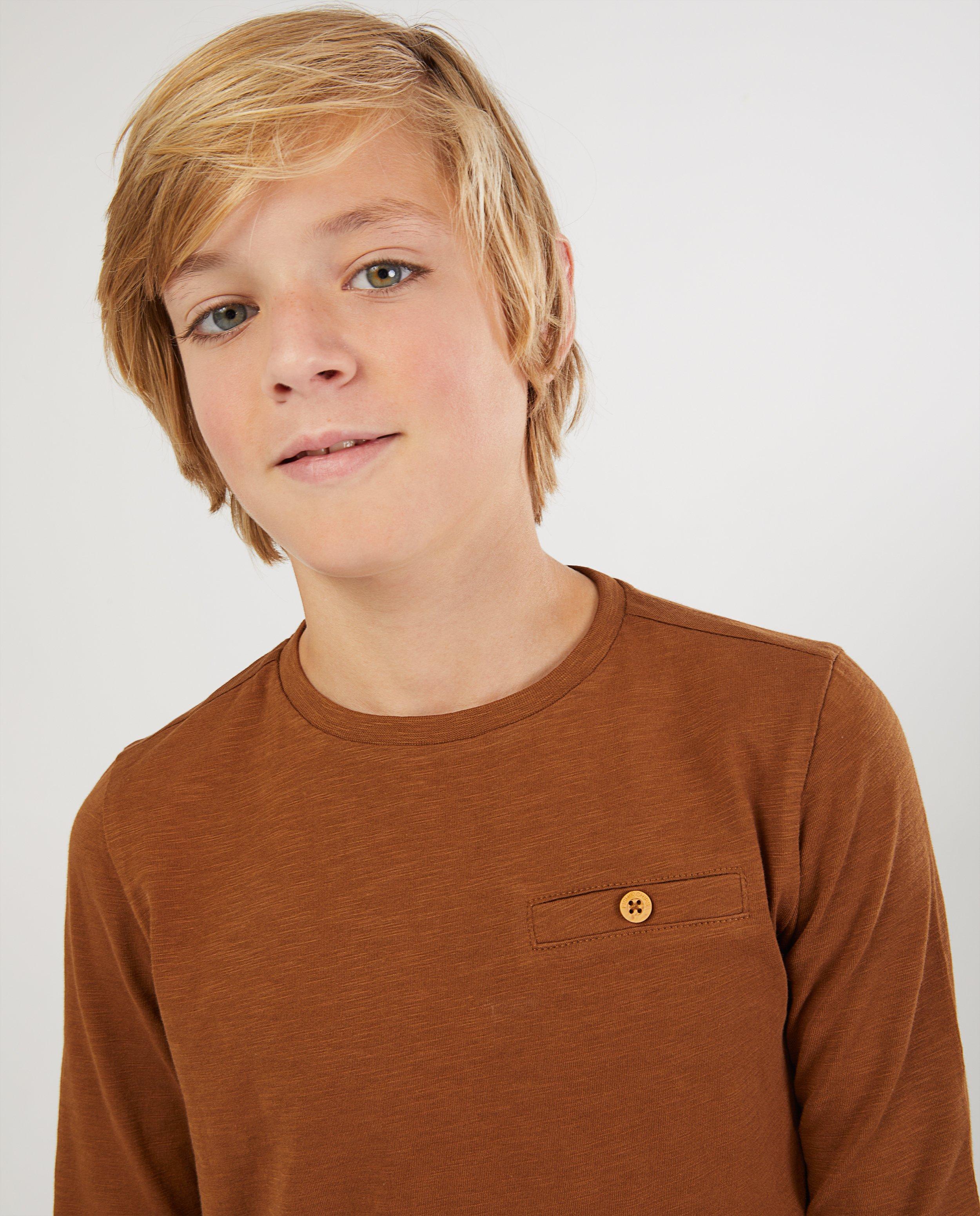 T-shirts - 