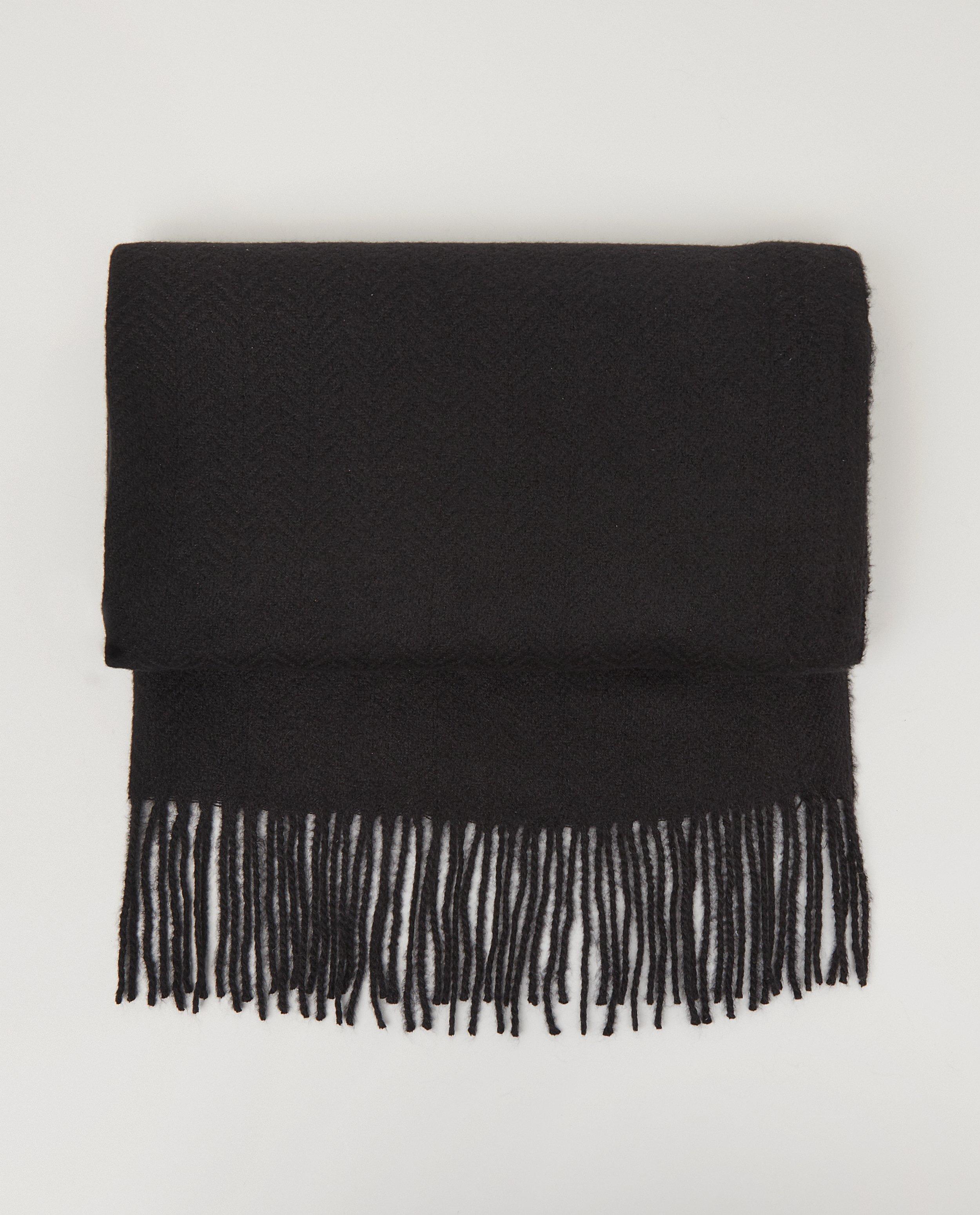 Écharpe noire à franges Pieces - en polyester recyclé - Pieces