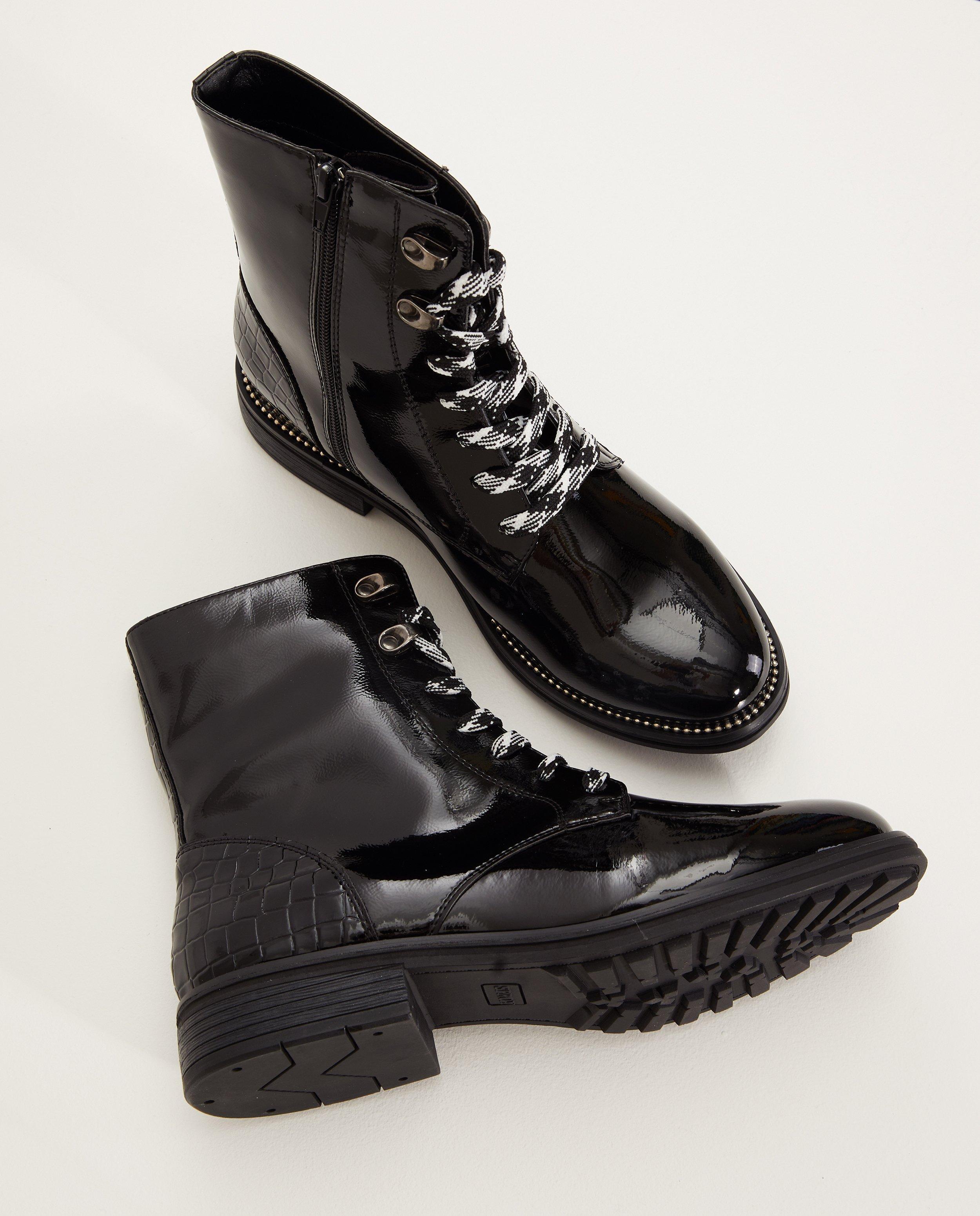 Schoenen - Zwarte laarzen, maat 36-41