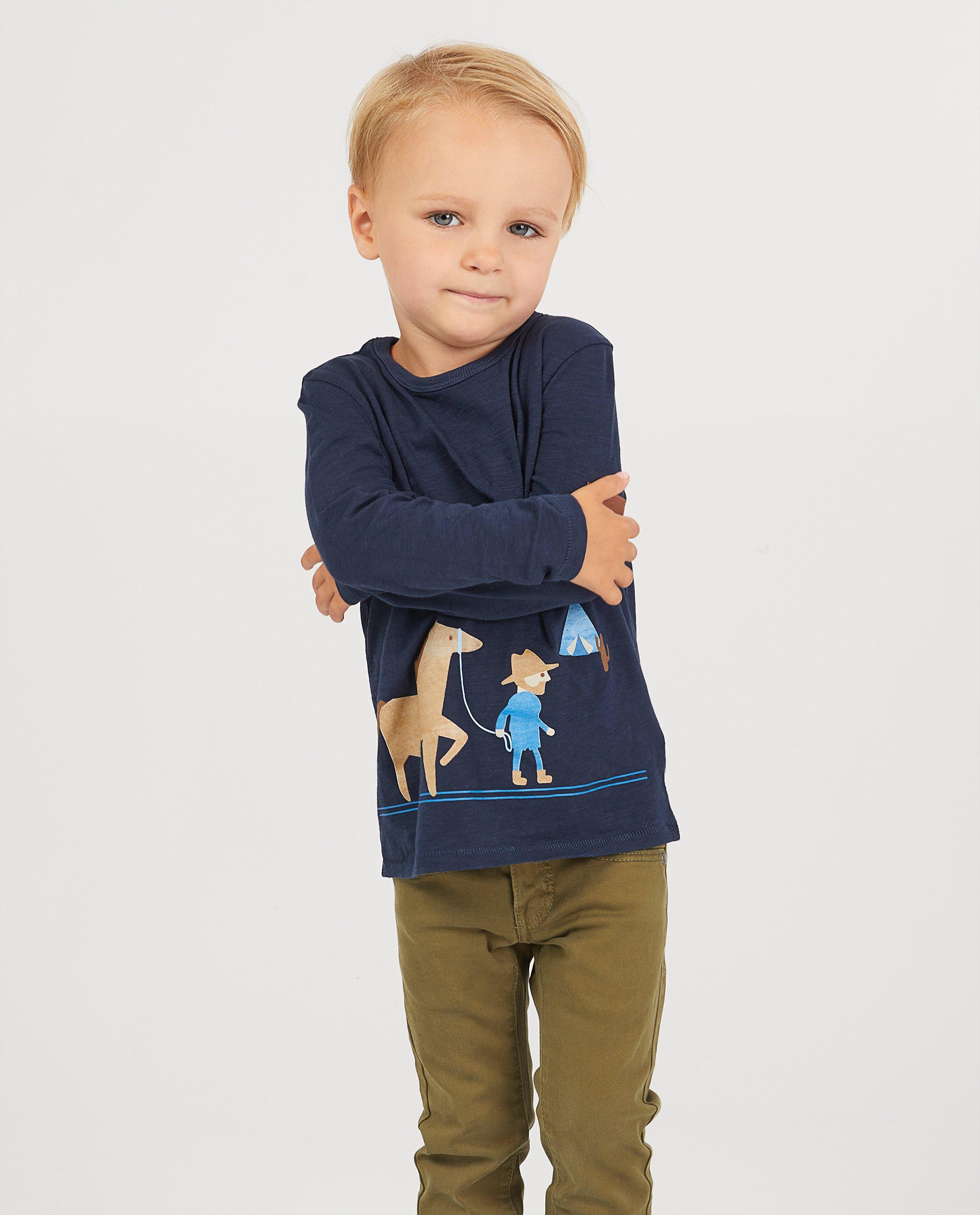 T-shirts - 