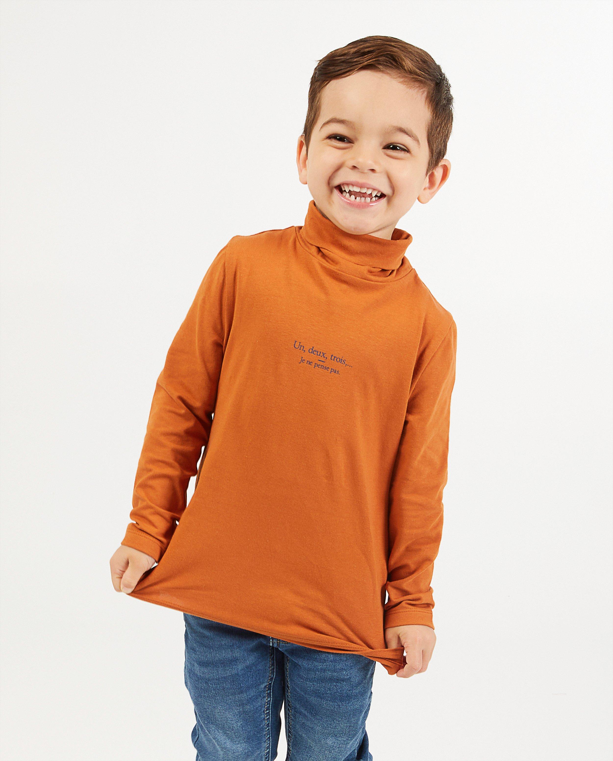 T-shirts - 