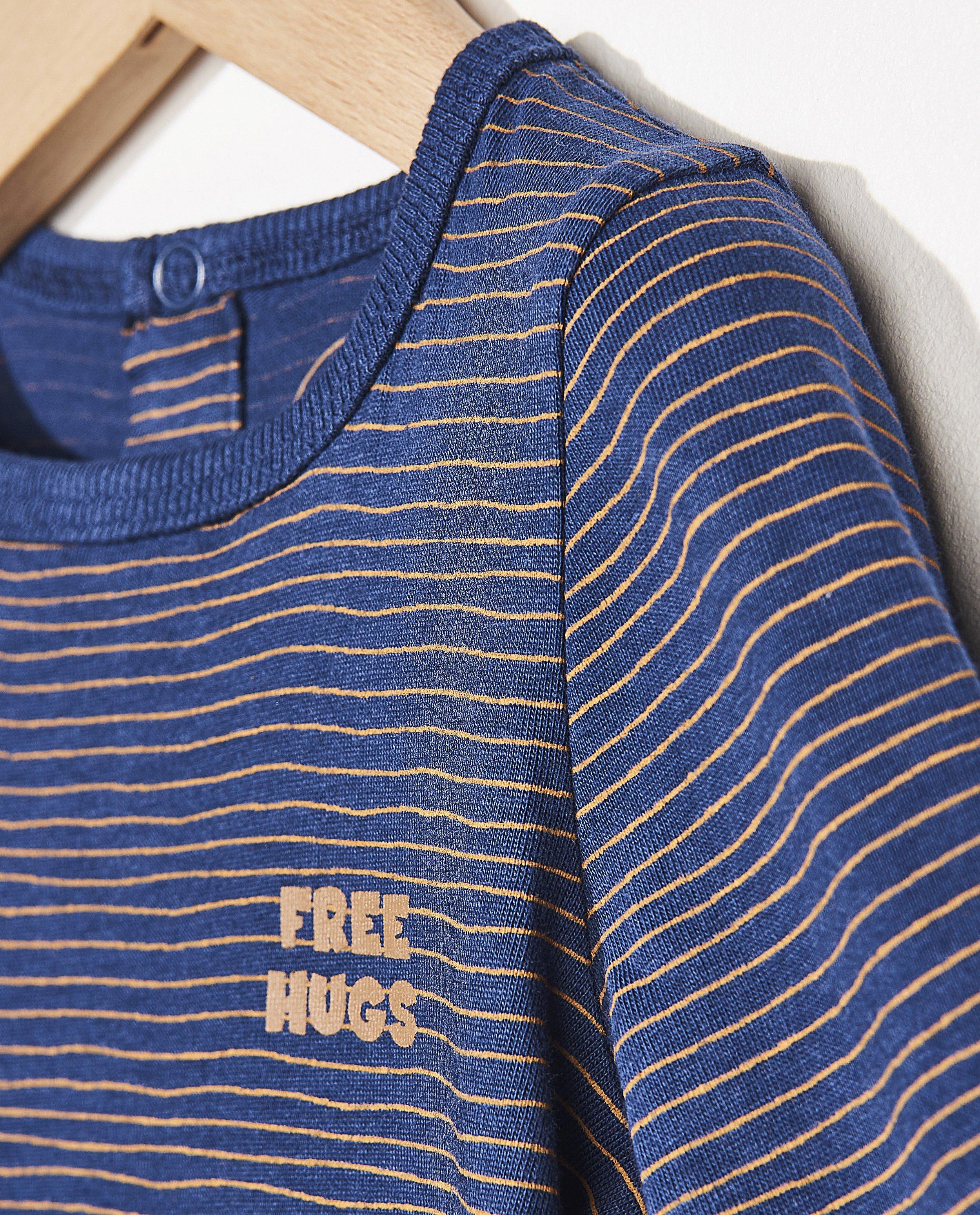 T-shirts - 