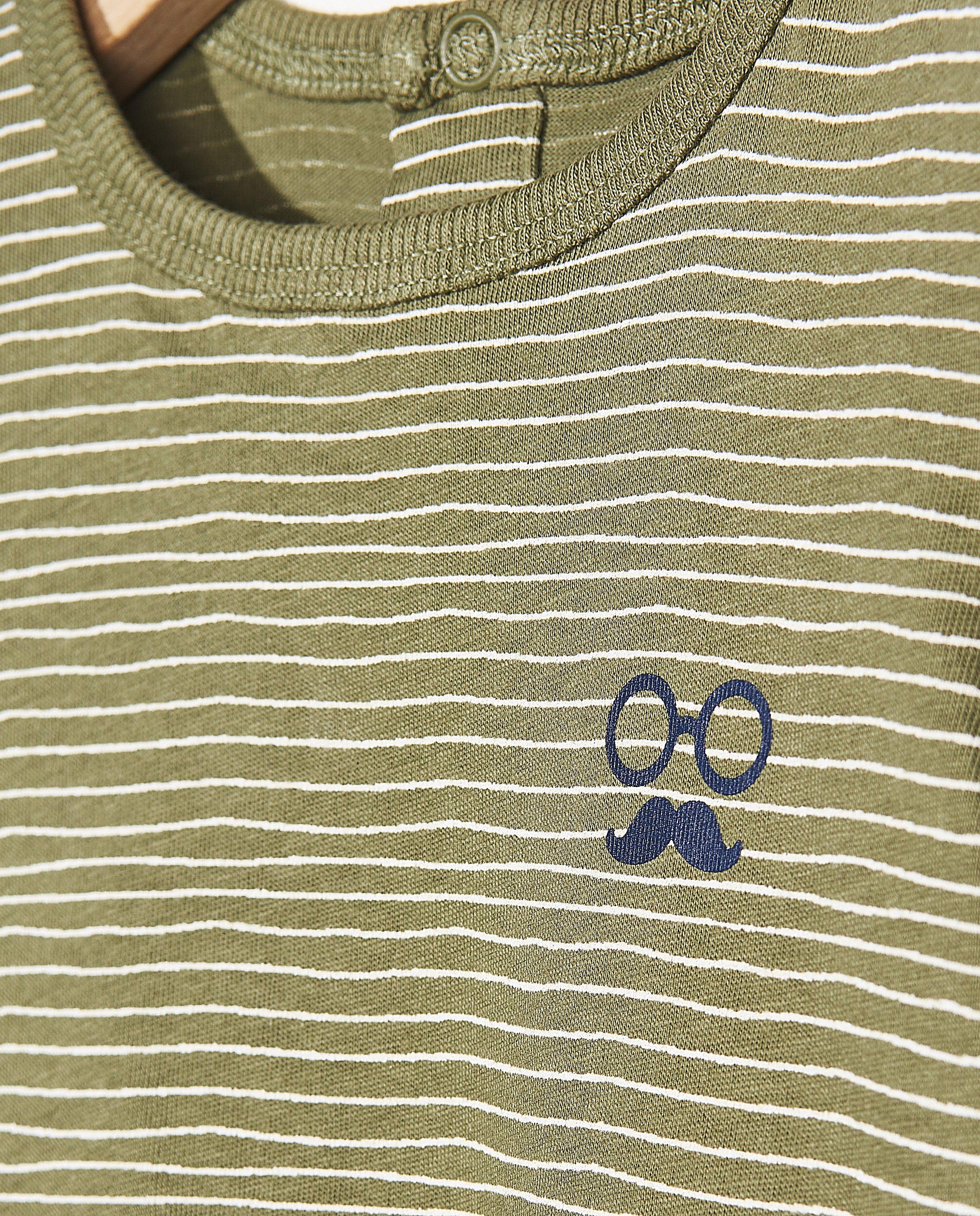 T-shirts - 