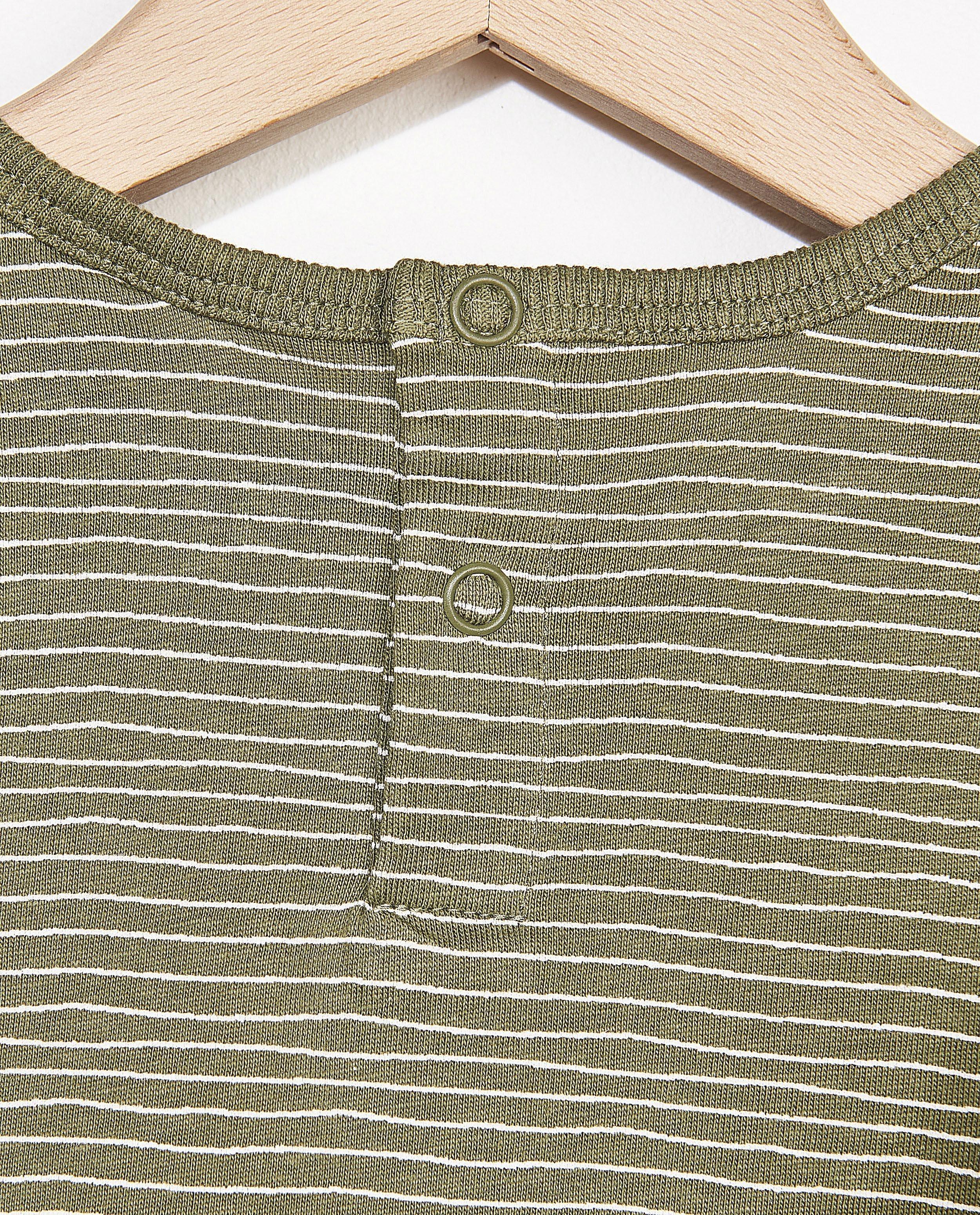 T-shirts - 
