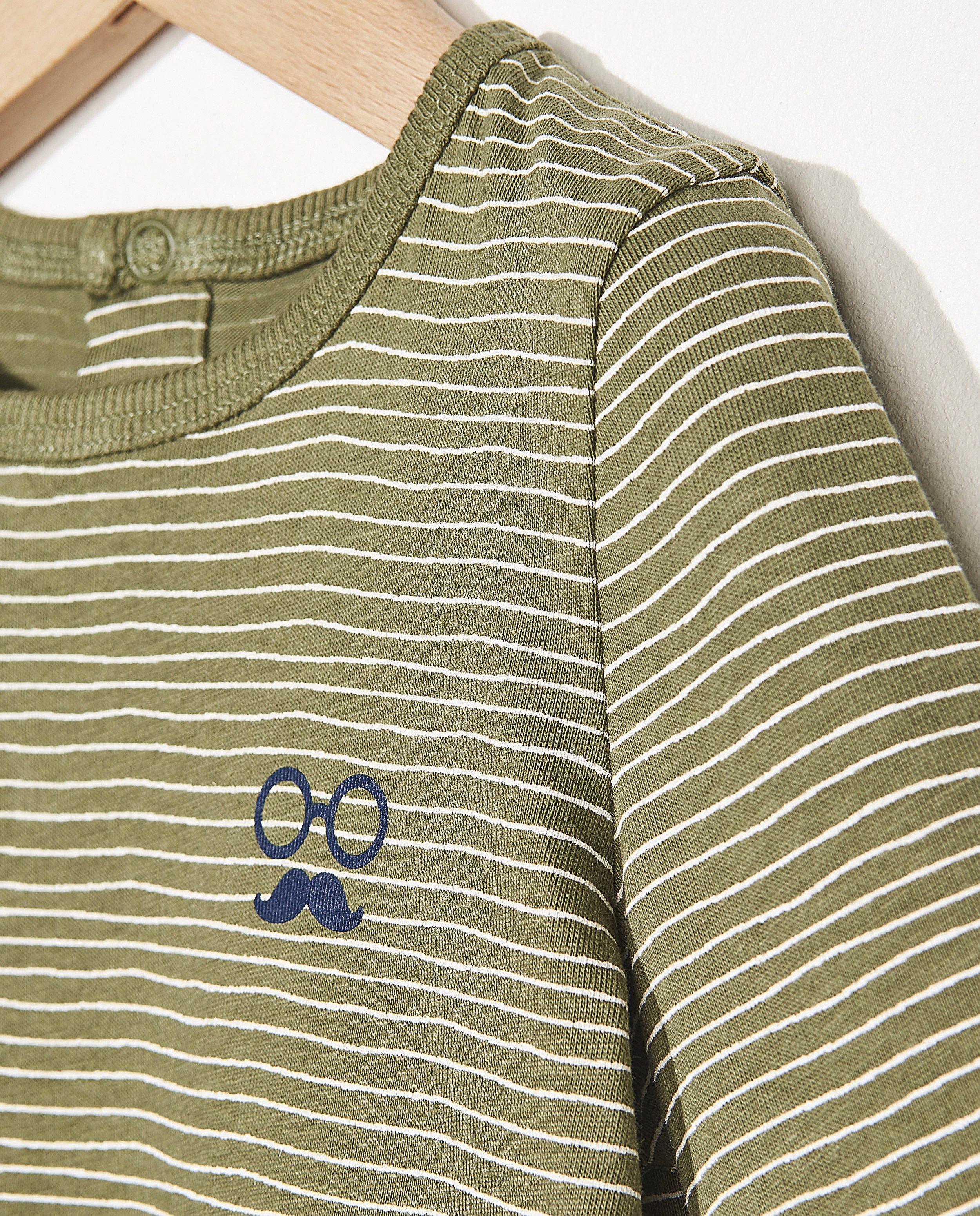 T-shirts - 