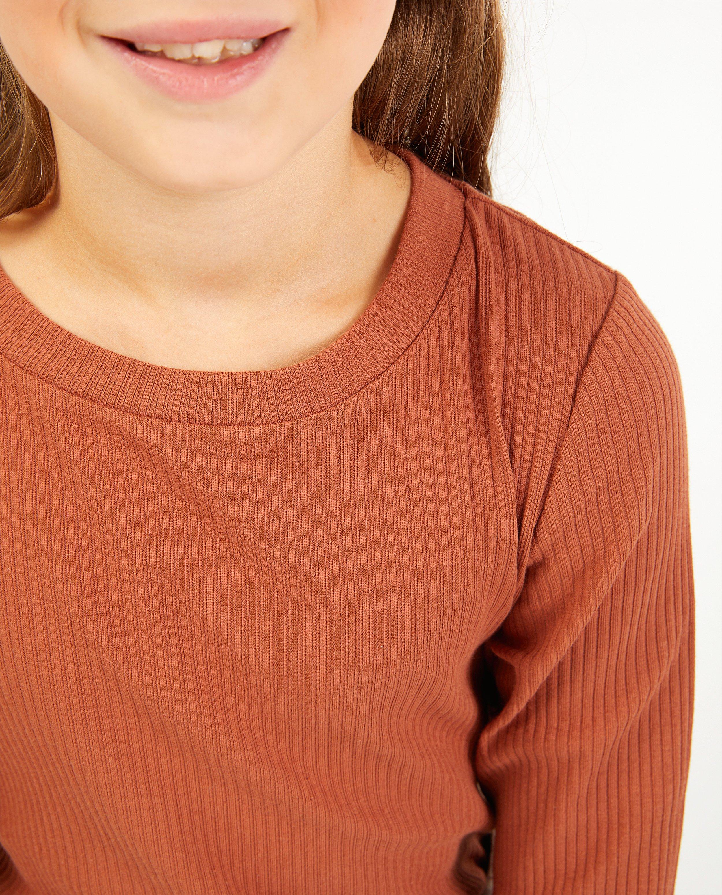 T-shirts - 