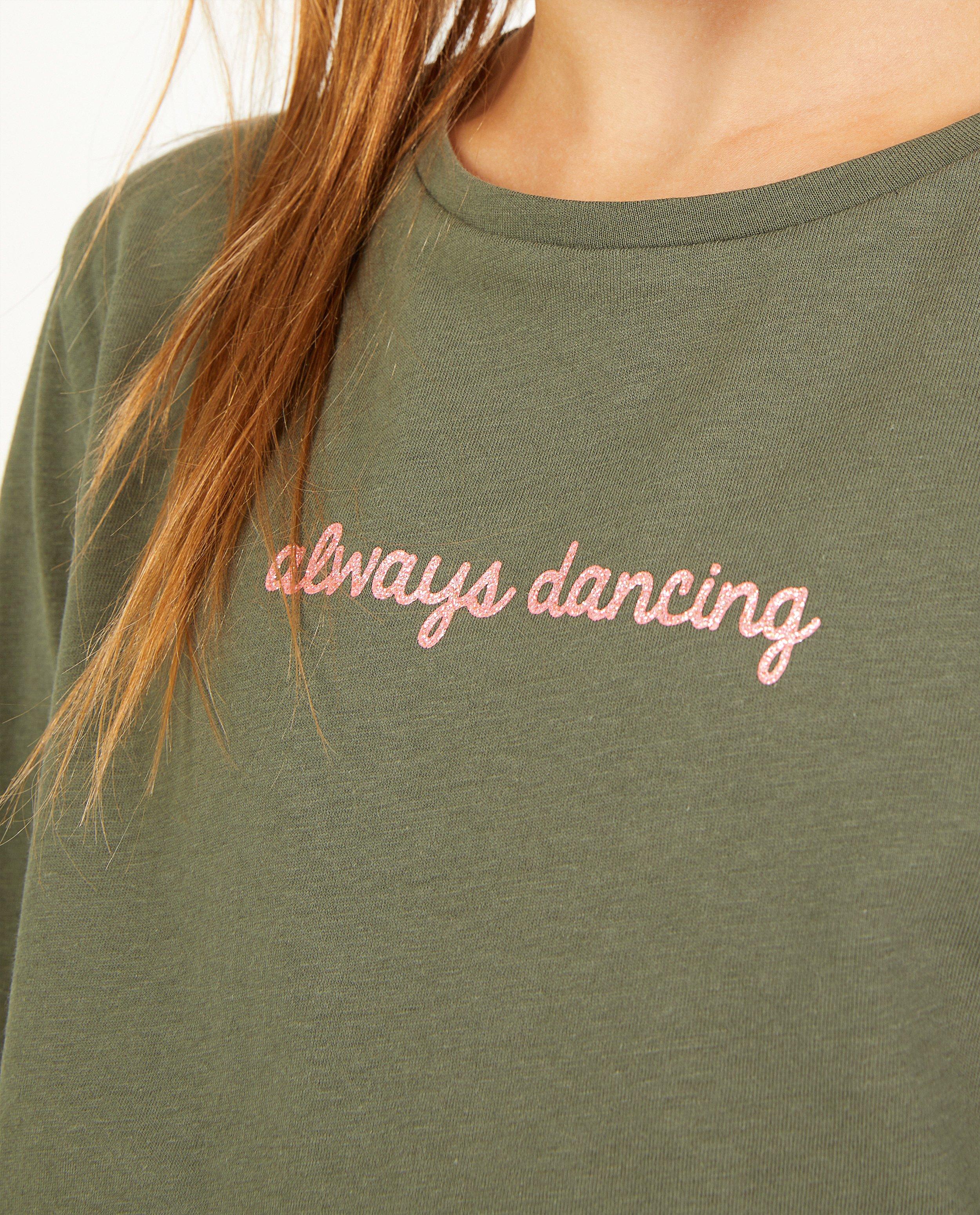 T-shirts - 