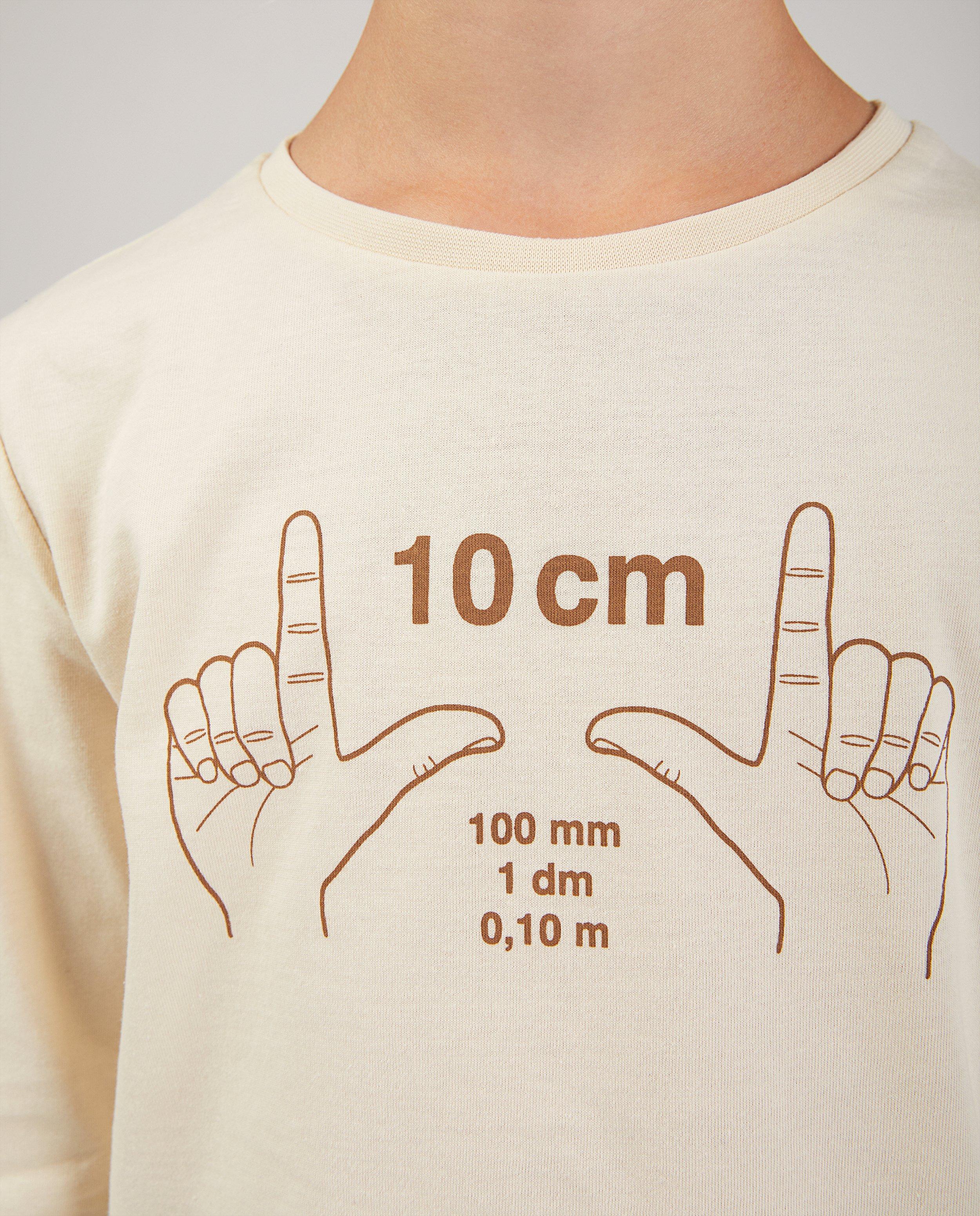 T-shirts - 