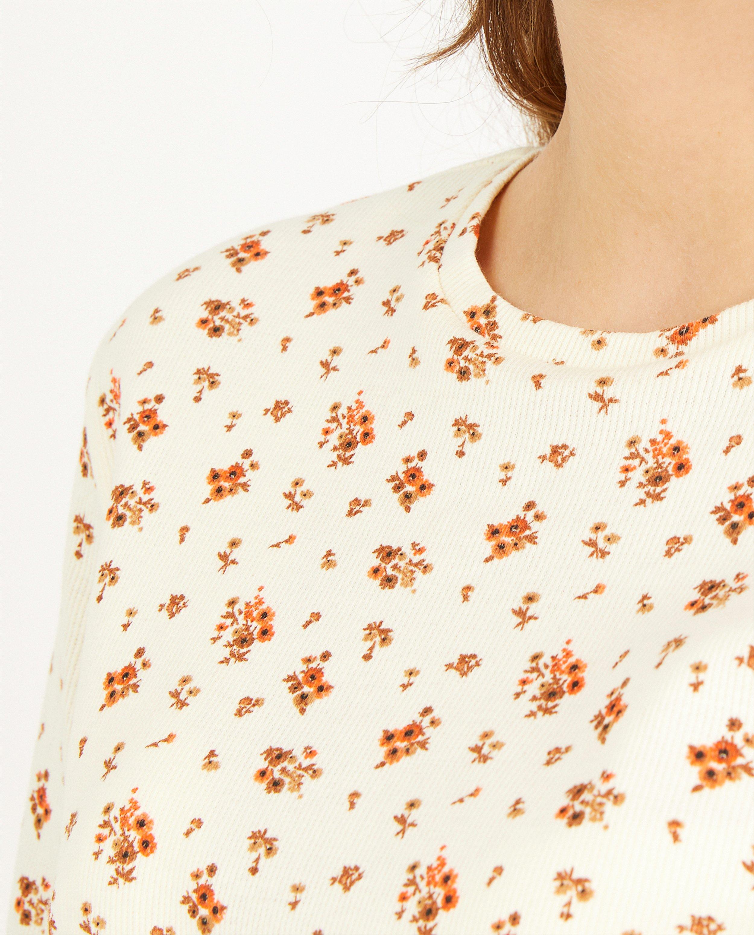 T-shirts - 