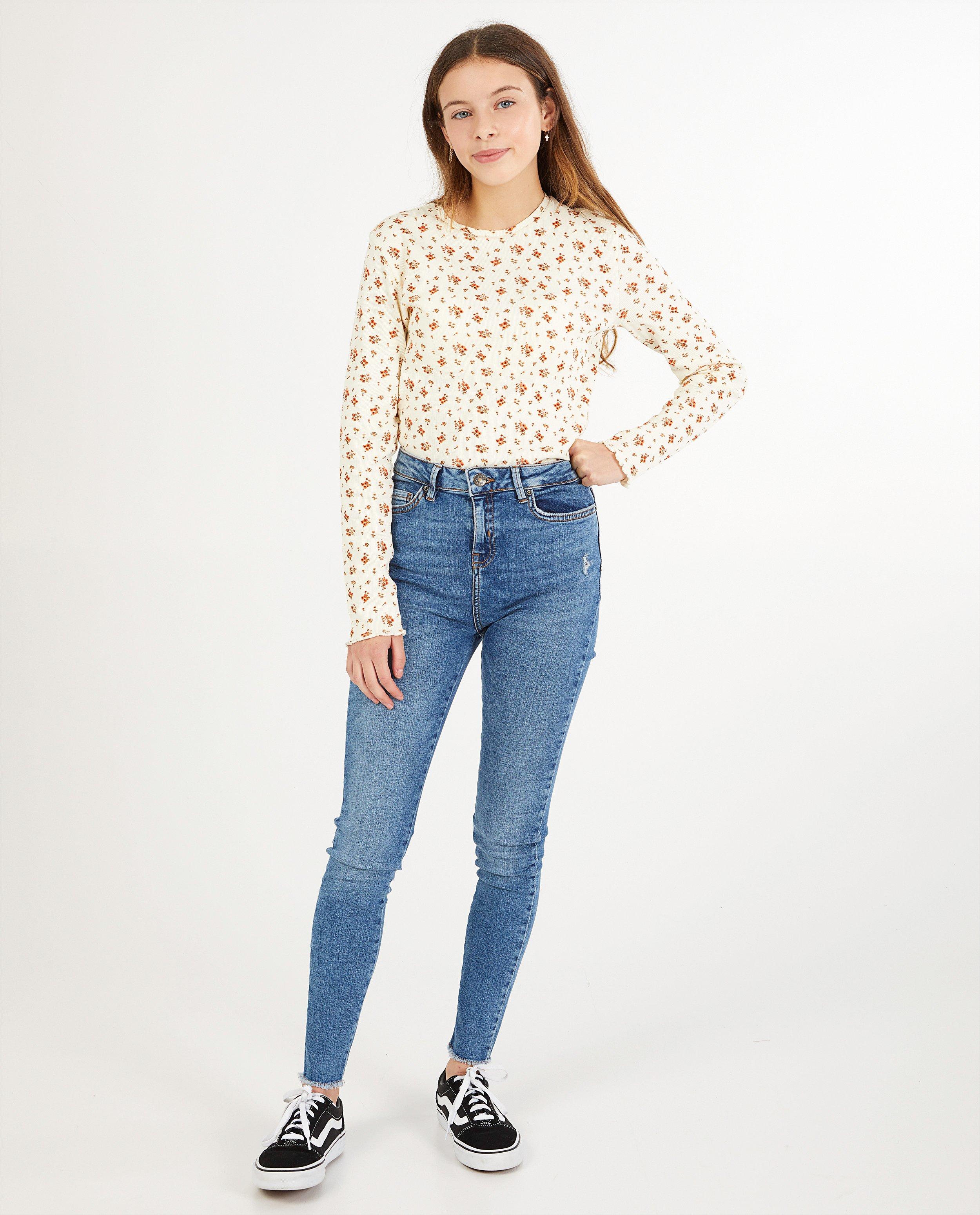T-shirts - 